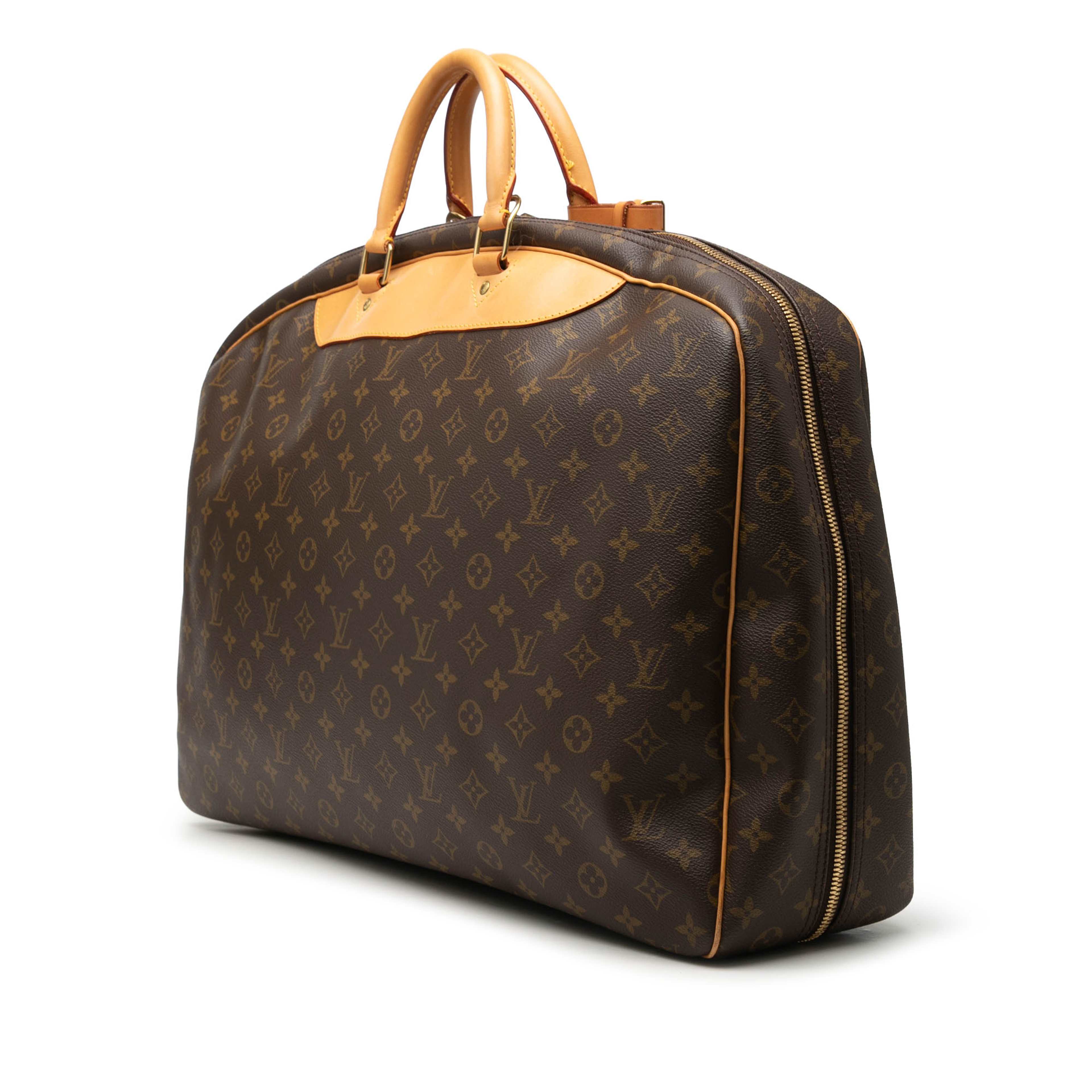 Louis Vuitton Monogram Alize 2 Poches, från Luxclusif, i färgen brun. Klicka för att öppna bilden i stort format