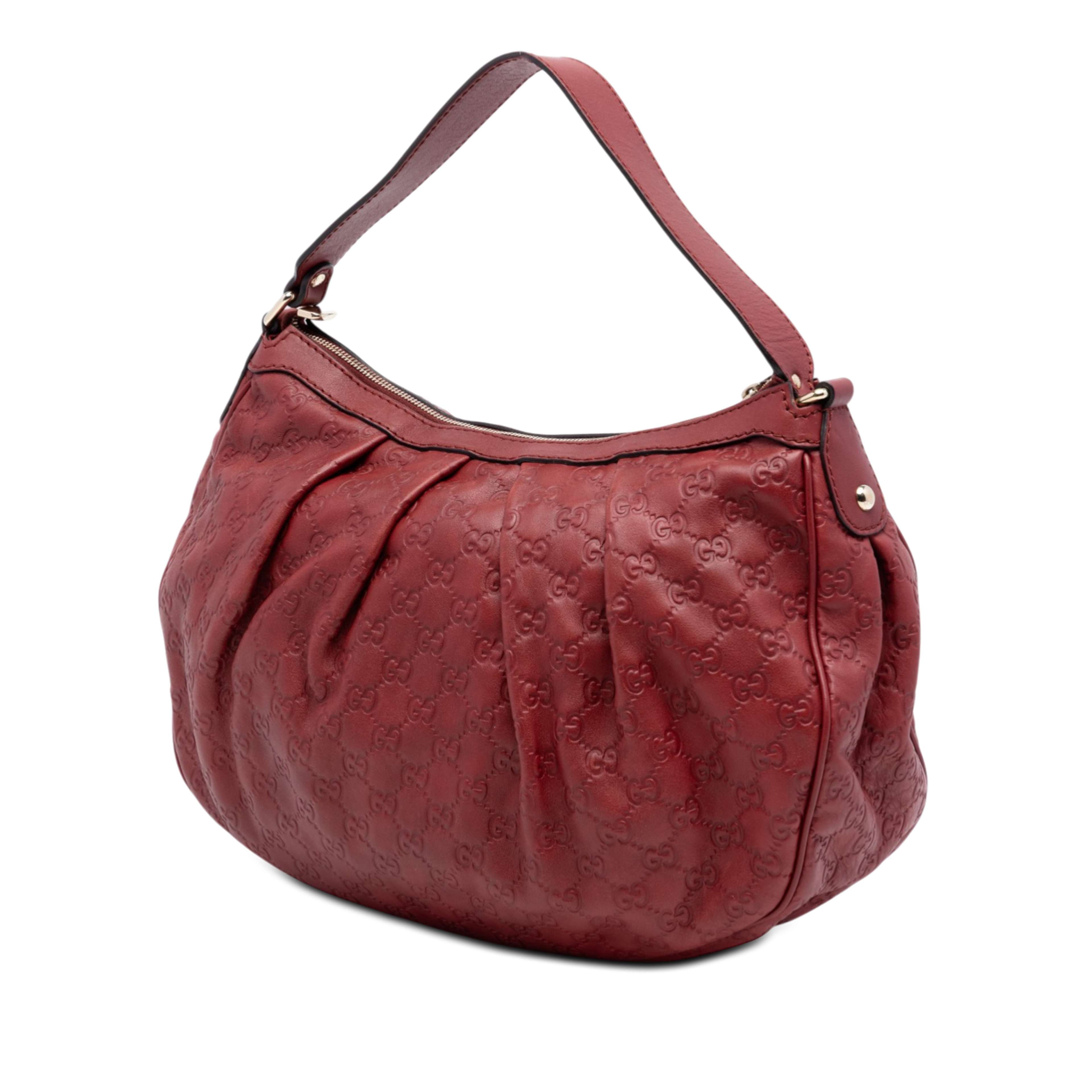 Gucci Guccissima Sukey Shoulder Bag, från Luxclusif, i färgen dark red. Klicka för att öppna bilden i stort format