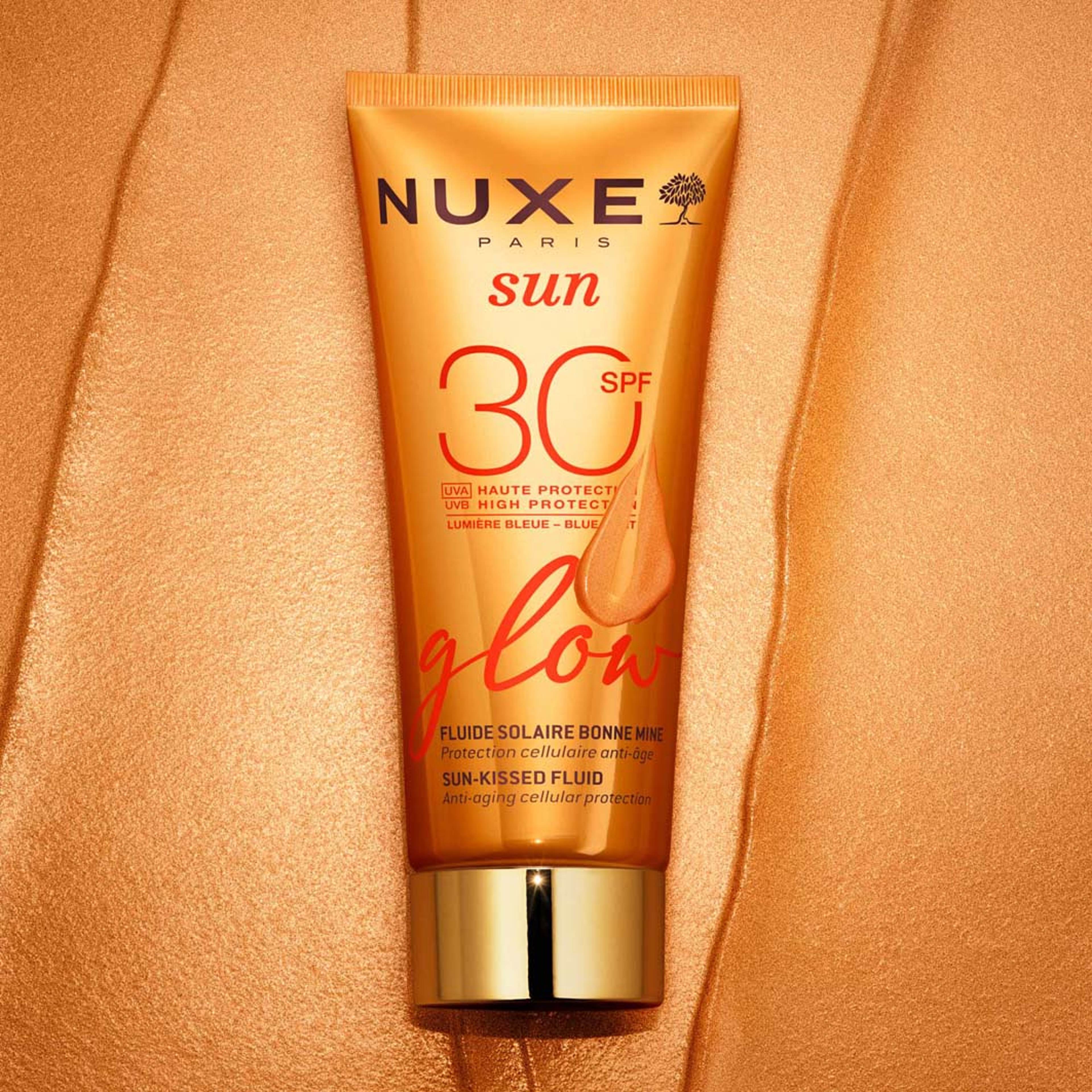 Sun Fluid Glow Spf30, från NUXE. Klicka för att öppna bilden i stort format