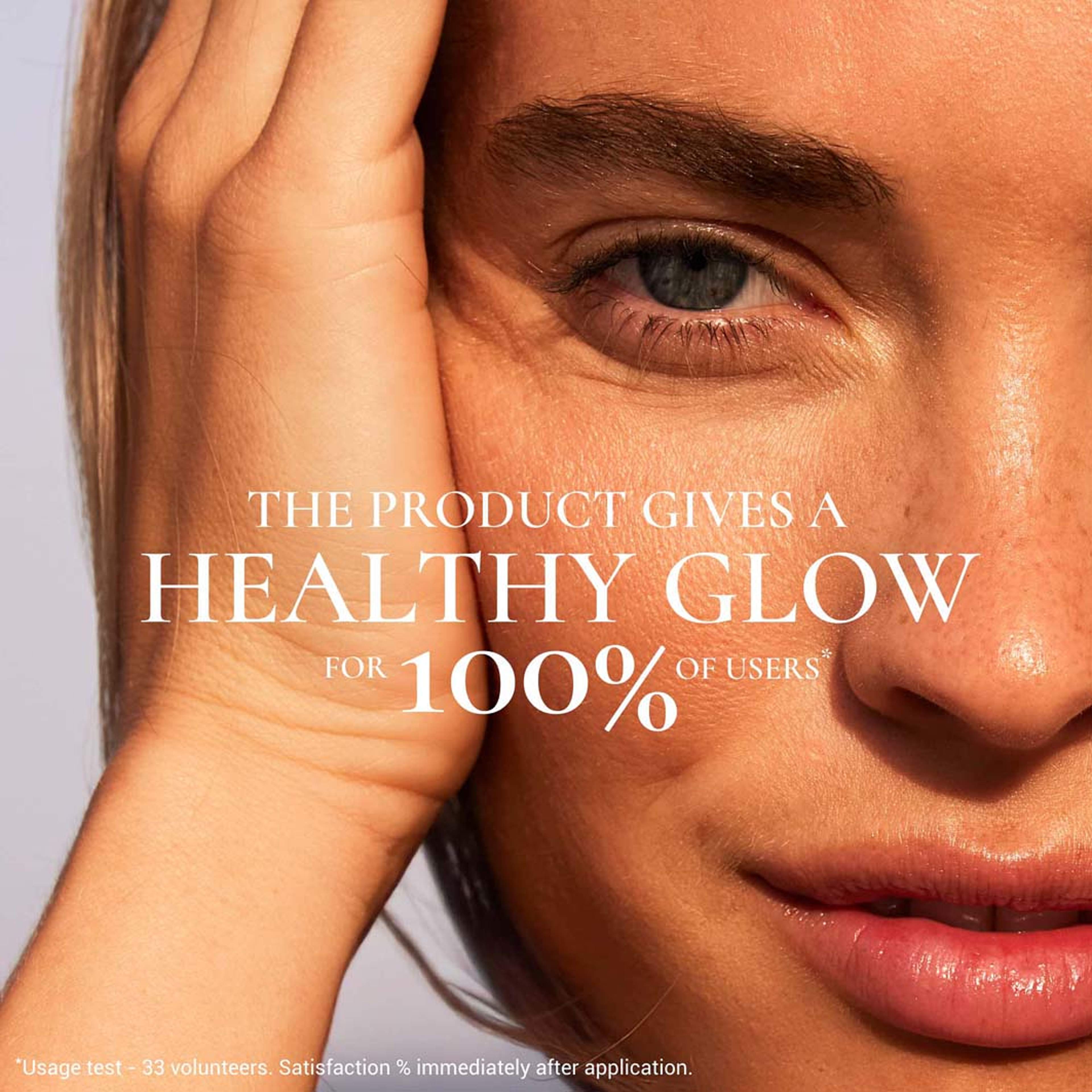 Sun Fluid Glow Spf30, från NUXE. Klicka för att öppna bilden i stort format