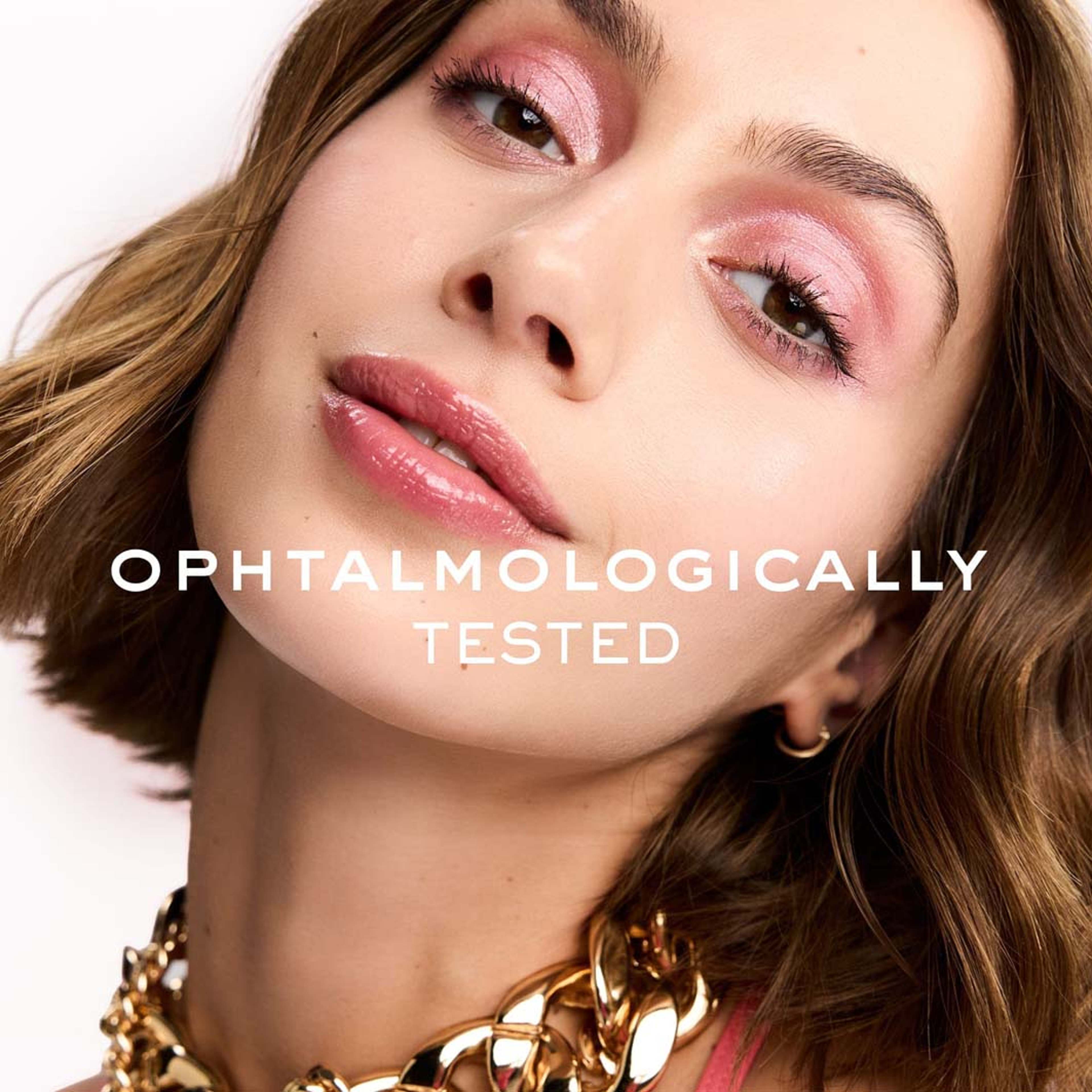 Very Rose Biphase Makeup Remover, från NUXE. Klicka för att öppna bilden i stort format