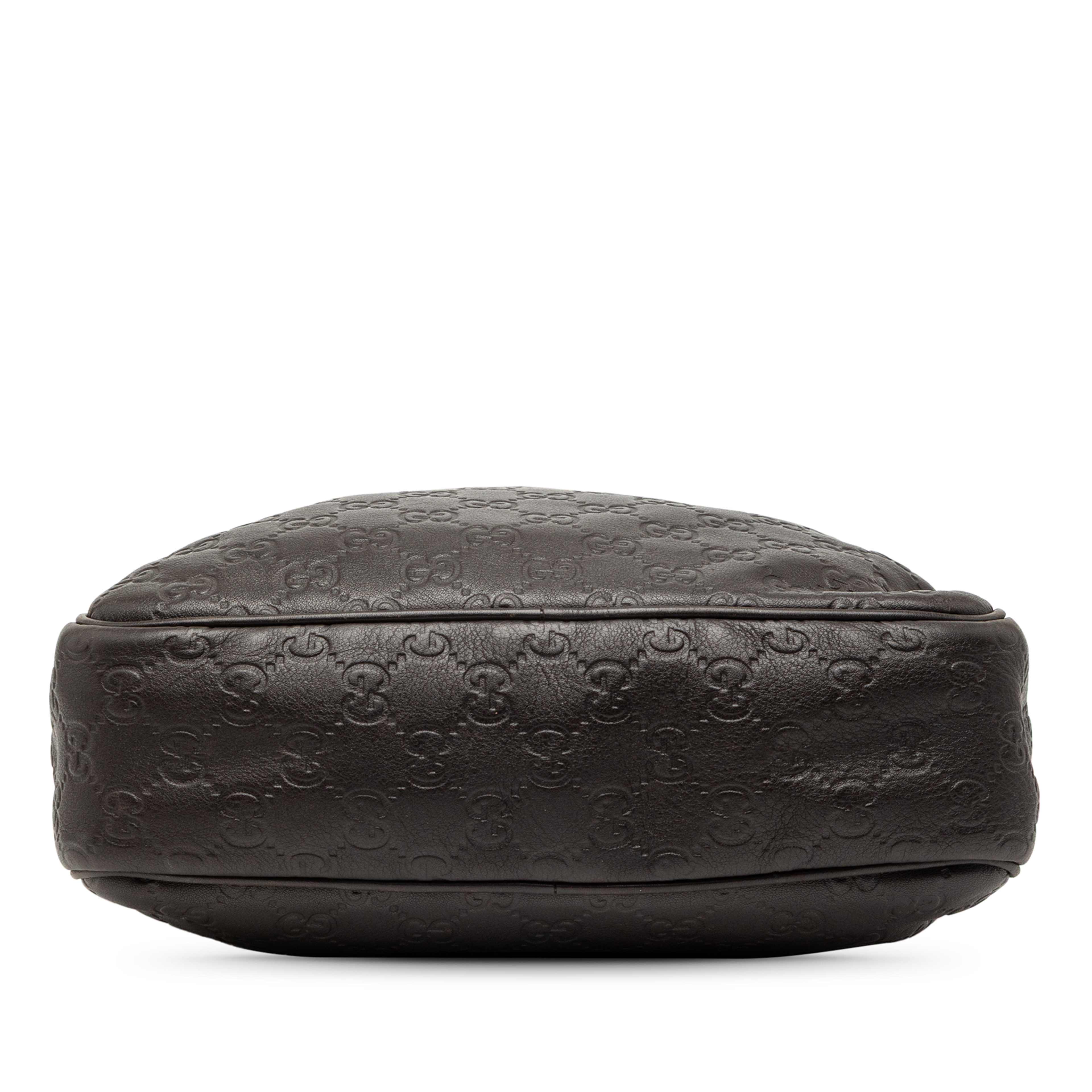 Gucci Guccissima Crossbody, från Luxclusif, i färgen dark brown. Klicka för att öppna bilden i stort format