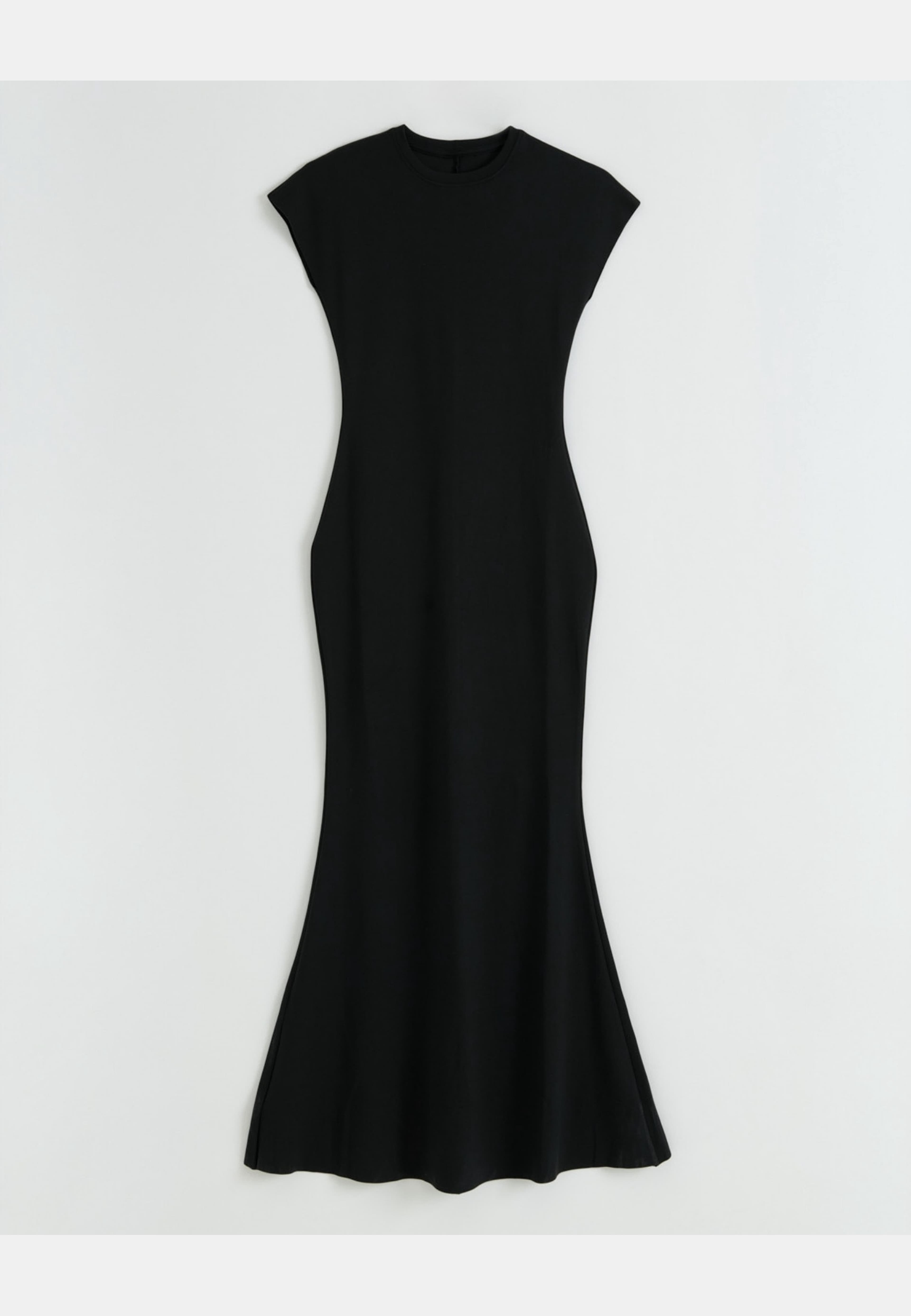 Sense Mermaid Cap Sleeve Dress, från aim'n, i färgen black. Klicka för att öppna bilden i stort format