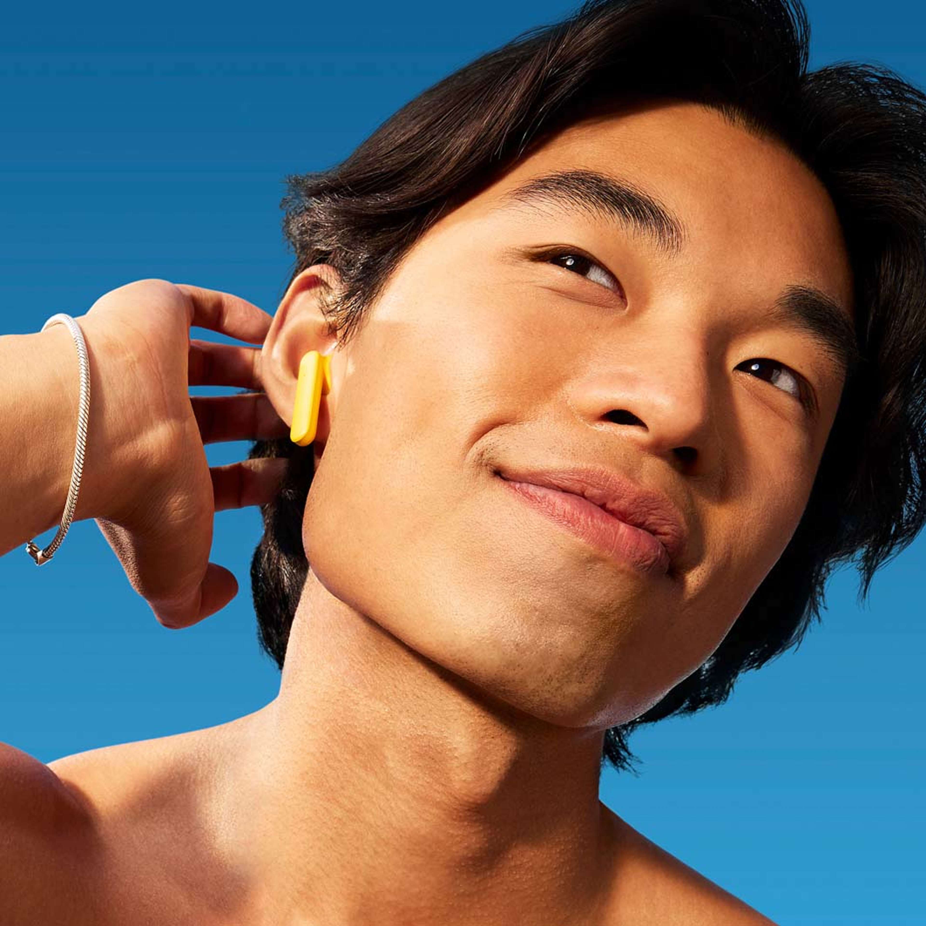 Invisible Dry Touch Fluid Sunscreen SPF50+, från CeraVe. Klicka för att öppna bilden i stort format