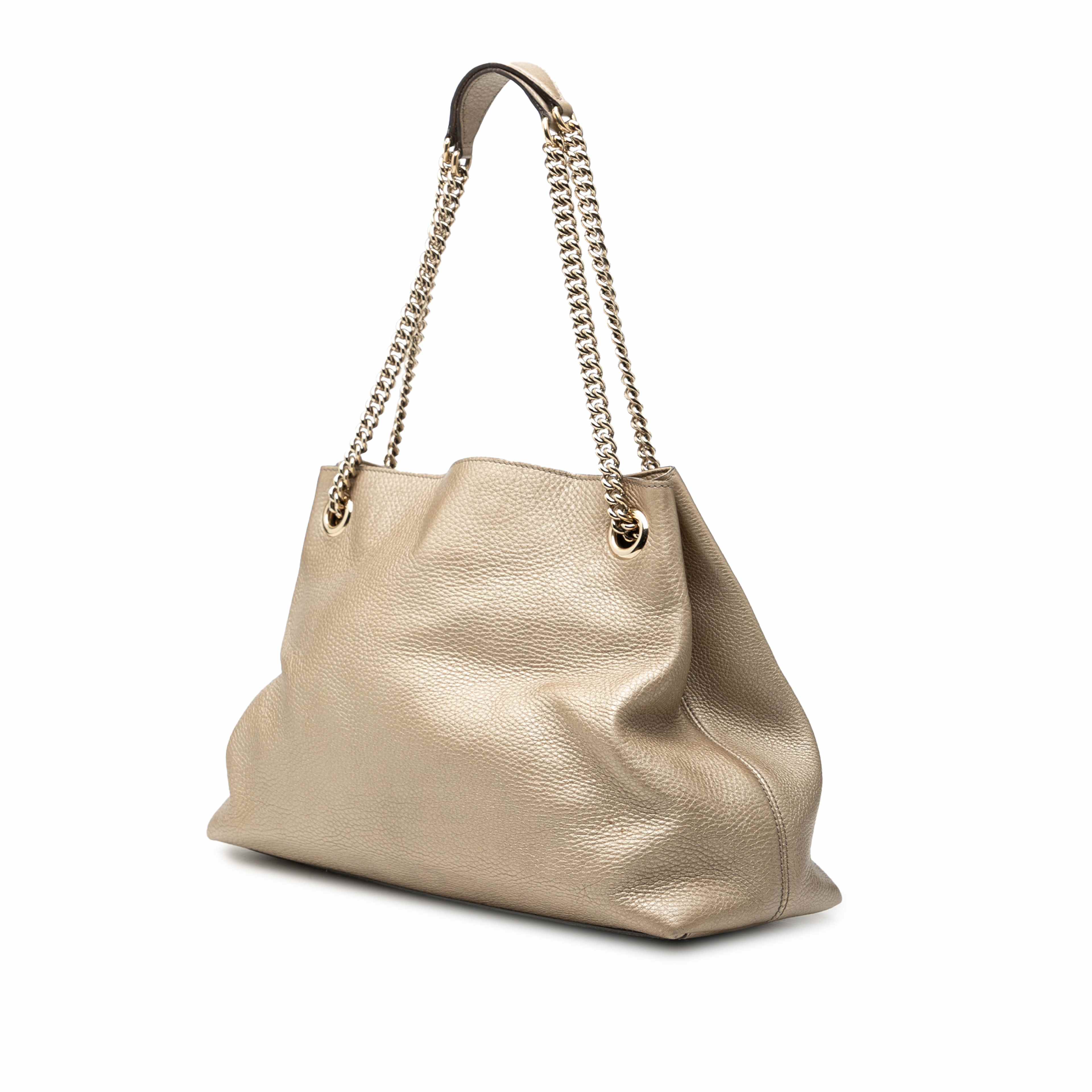Gucci Medium Metallic Leather Soho Chain Tote, från Luxclusif, i färgen gold. Klicka för att öppna bilden i stort format