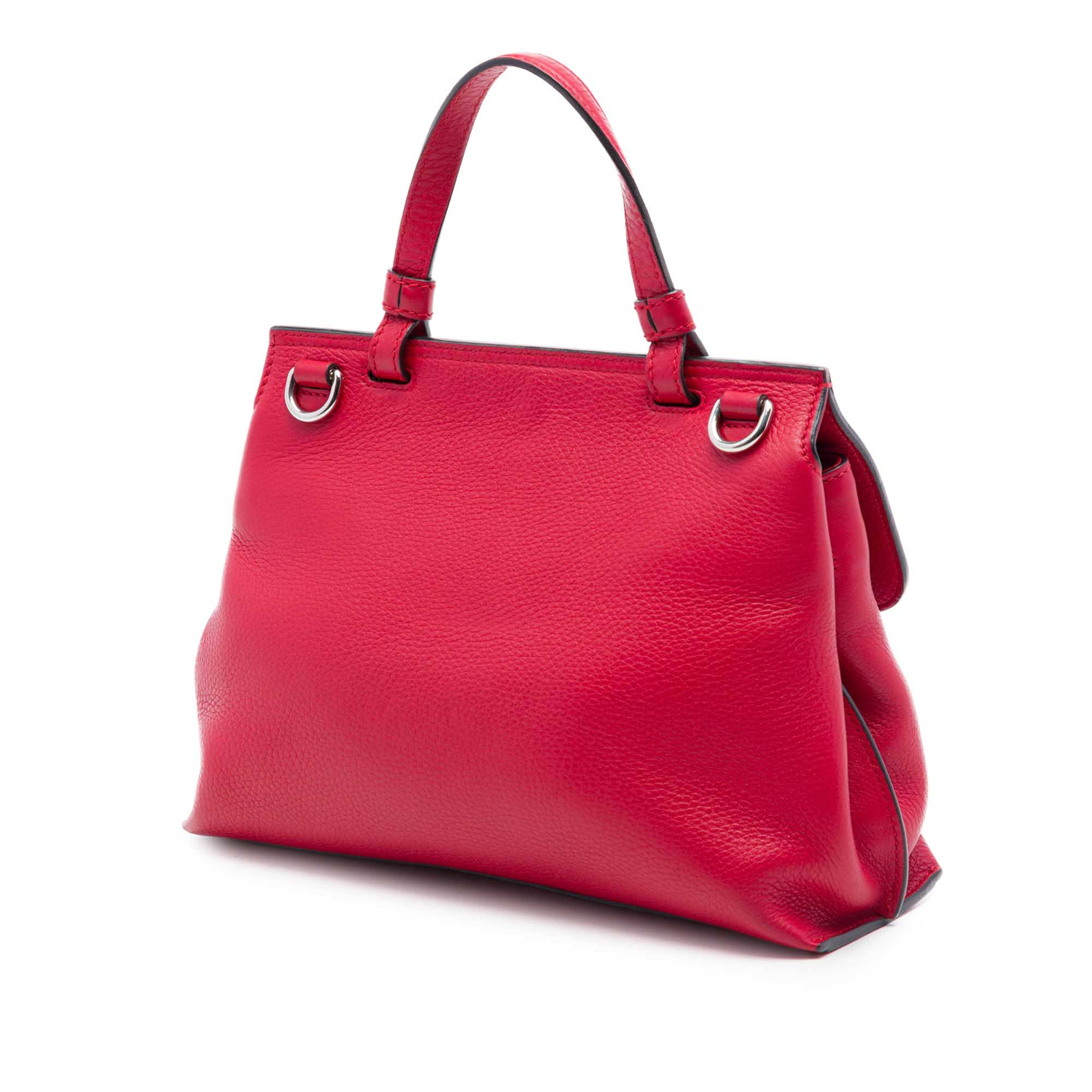 Gucci Small Calfskin Bamboo Daily Satchel, från Luxclusif, i färgen röd. Klicka för att öppna bilden i stort format