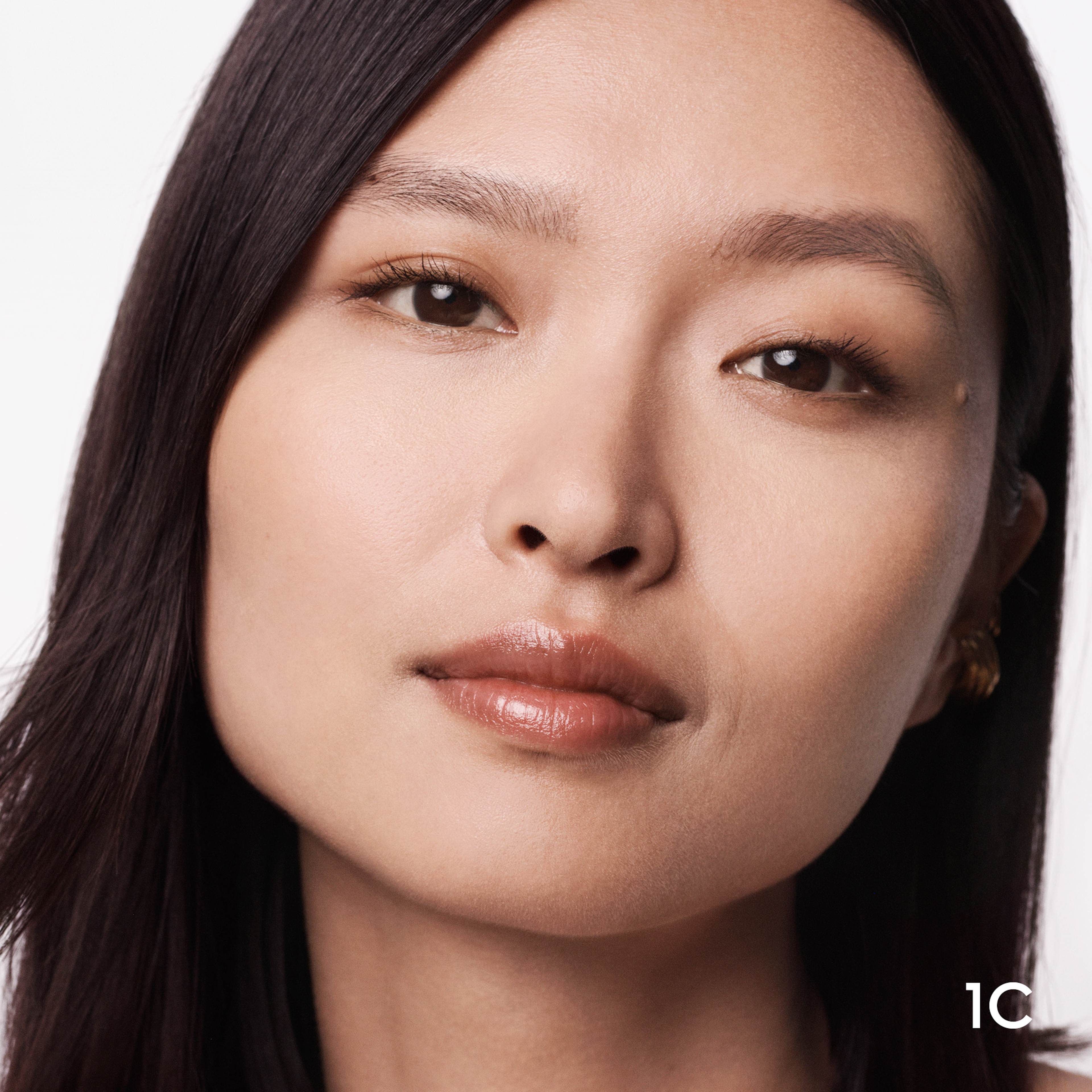 Terra Le Tient Healthy Glow Foundation