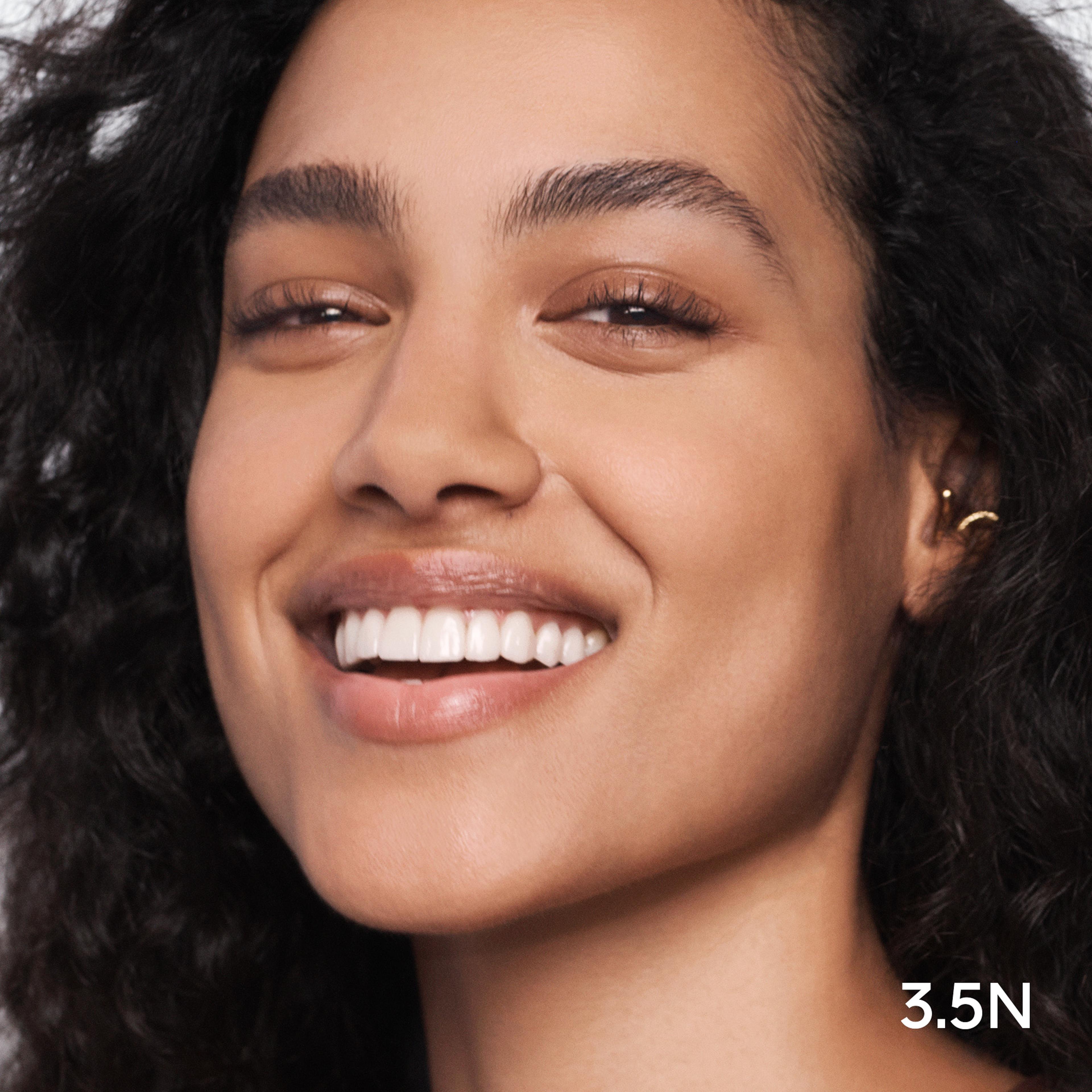 Terra Le Tient Healthy Glow Foundation