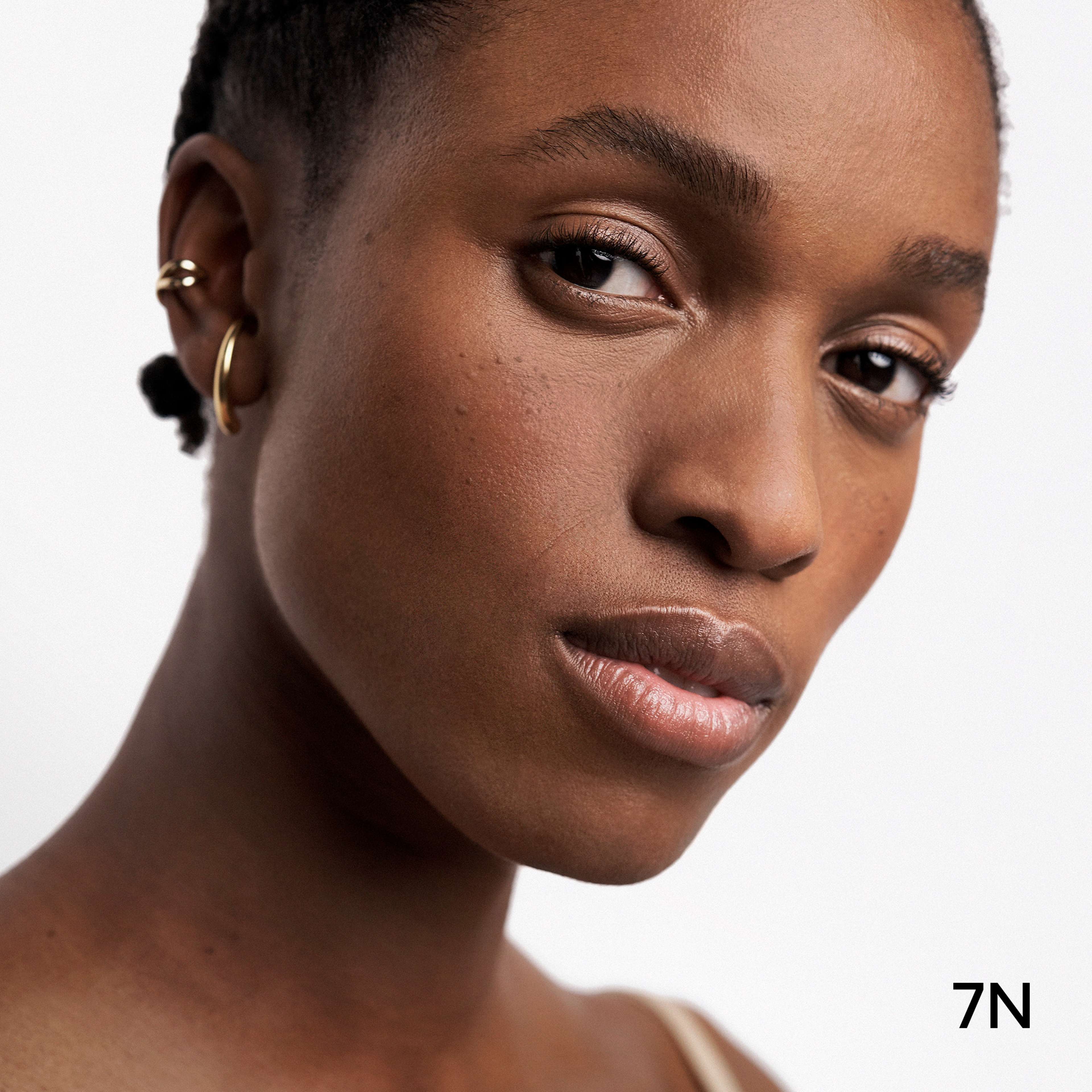 Terra Le Tient Healthy Glow Foundation