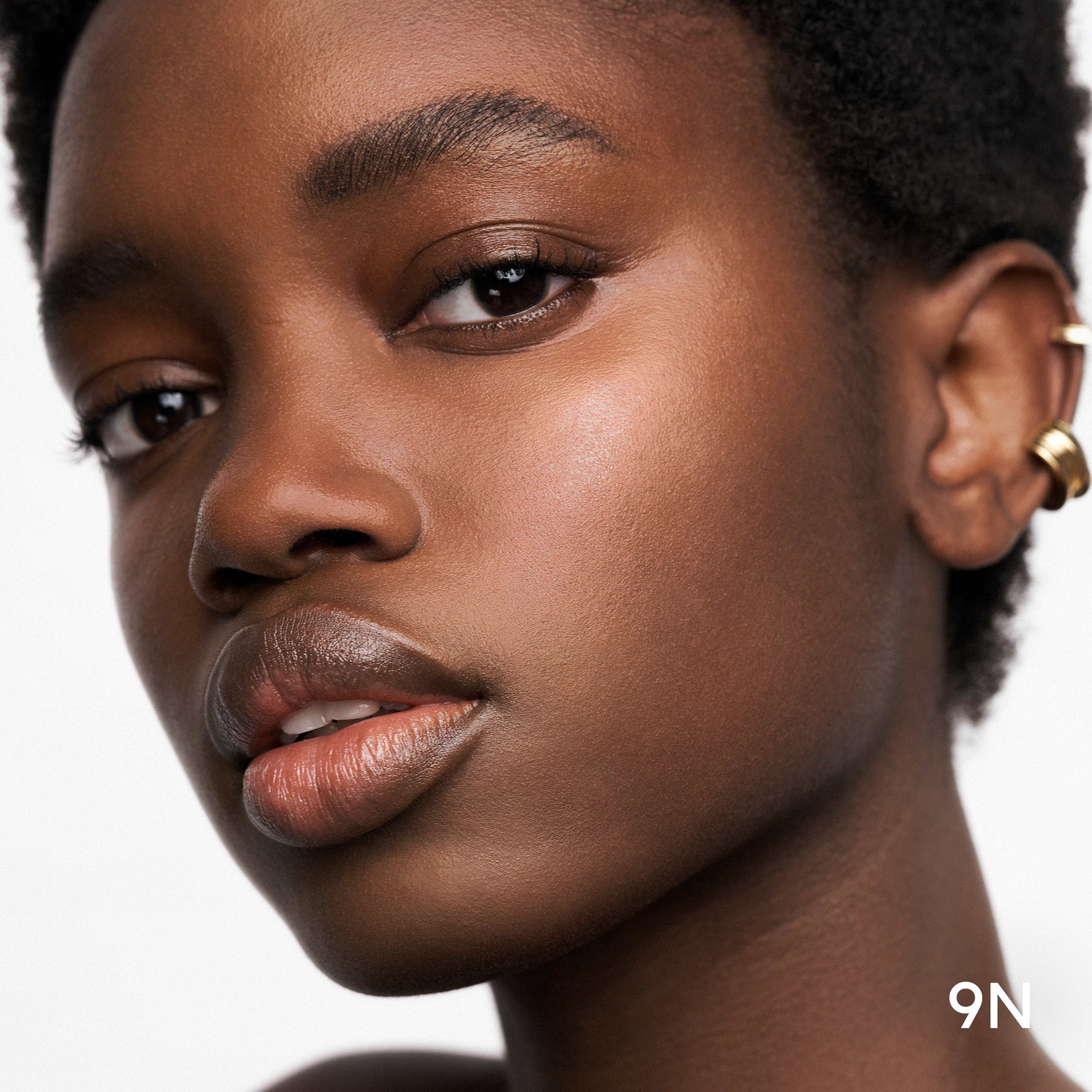Terra Le Tient Healthy Glow Foundation