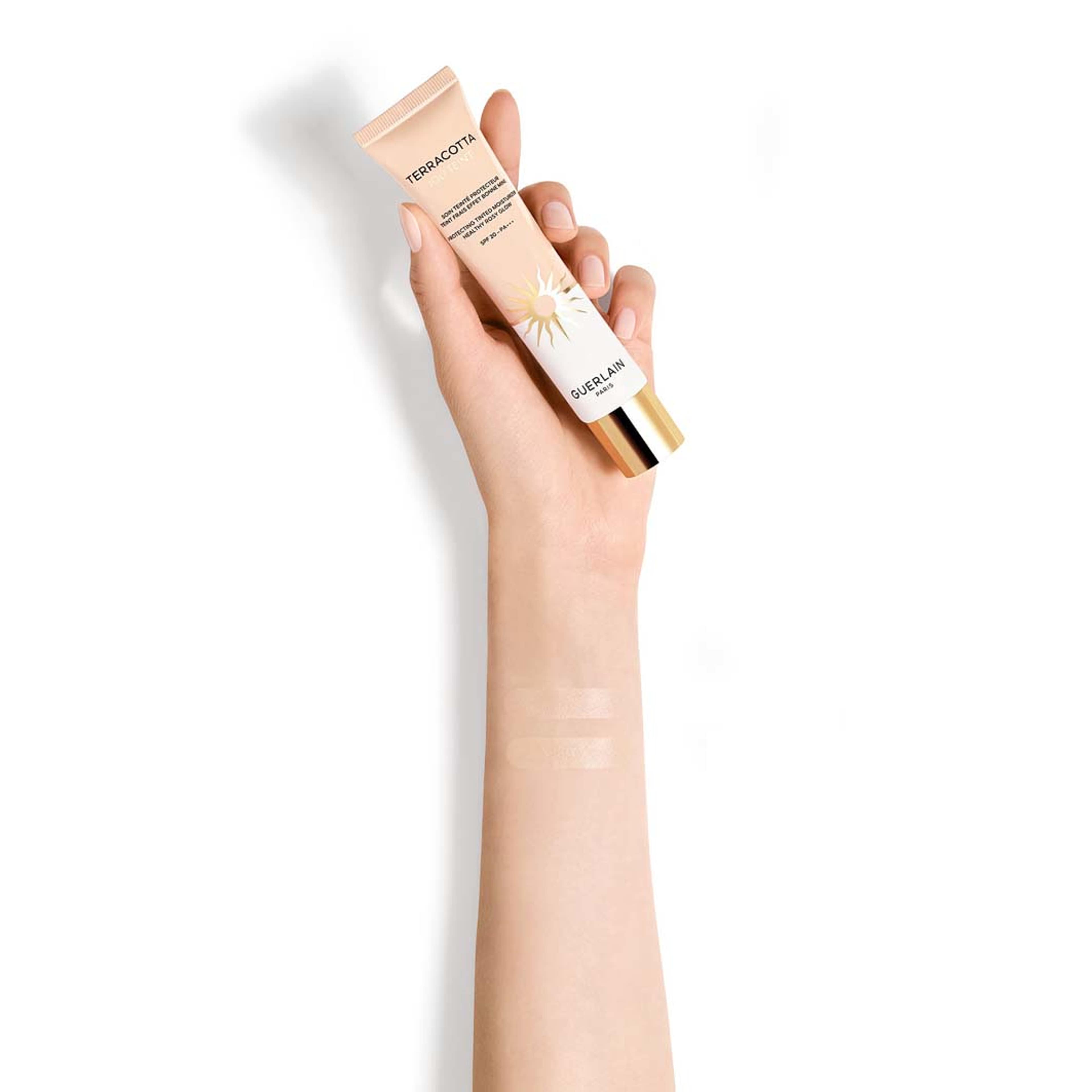 Terracotta Joli Teint SPF20, från Guerlain, i färgen Rosy. Klicka för att öppna bilden i stort format