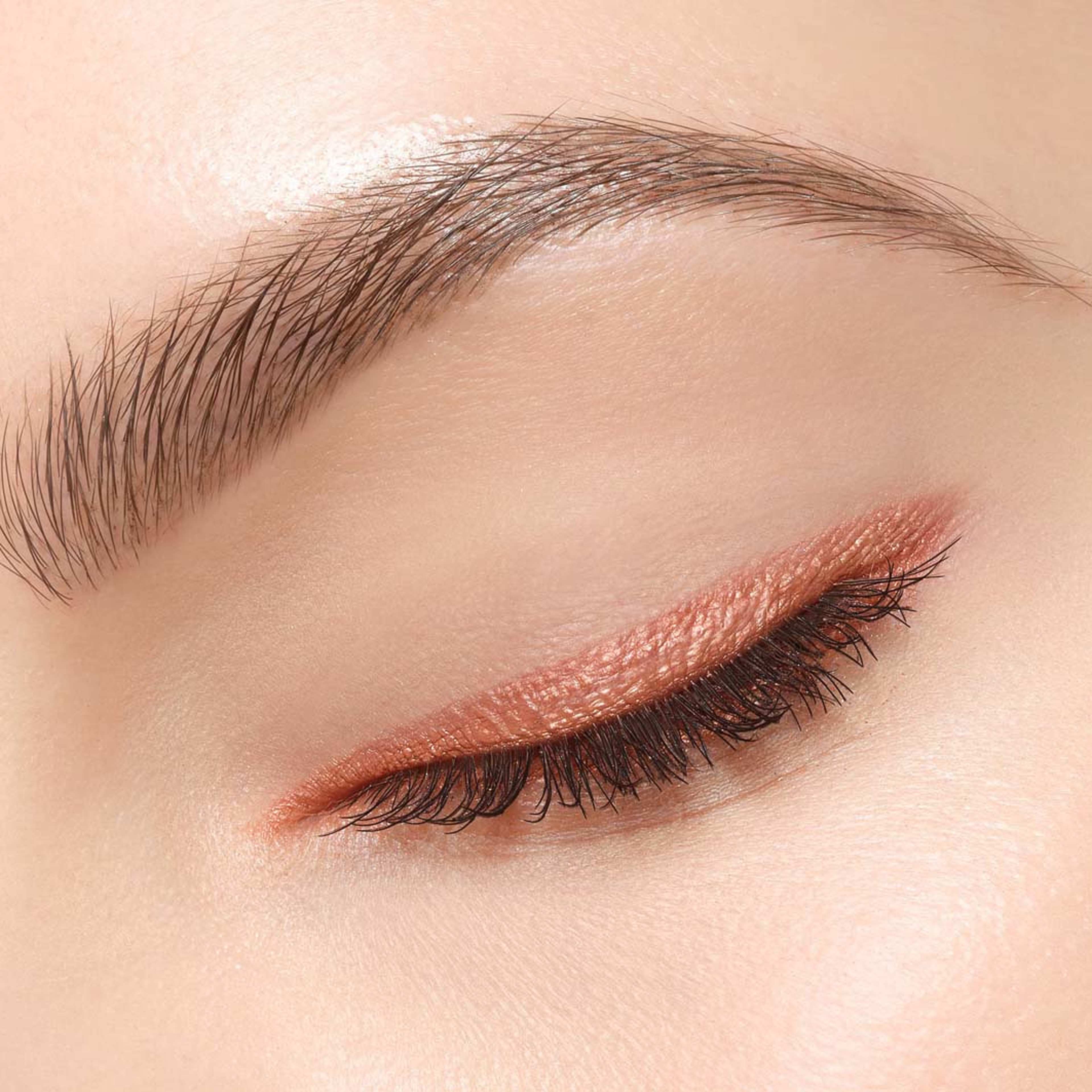 Guerlain Ombres G Eyeshadow Quad, från Guerlain, i färgen Blossom. Klicka för att öppna bilden i stort format