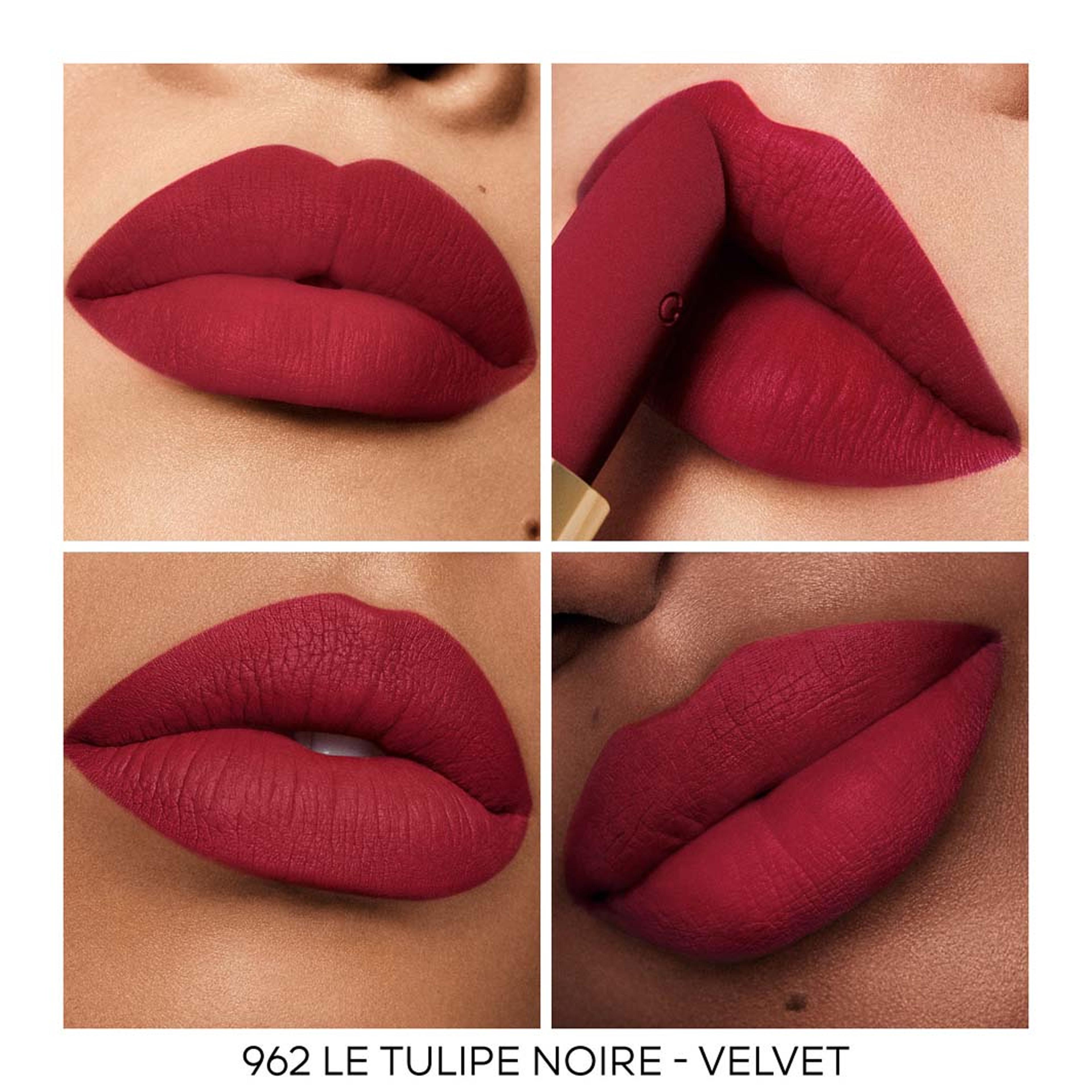 Rouge G Lipstick  Luxurious Velvet, från Guerlain, i färgen Red. Klicka för att öppna bilden i stort format
