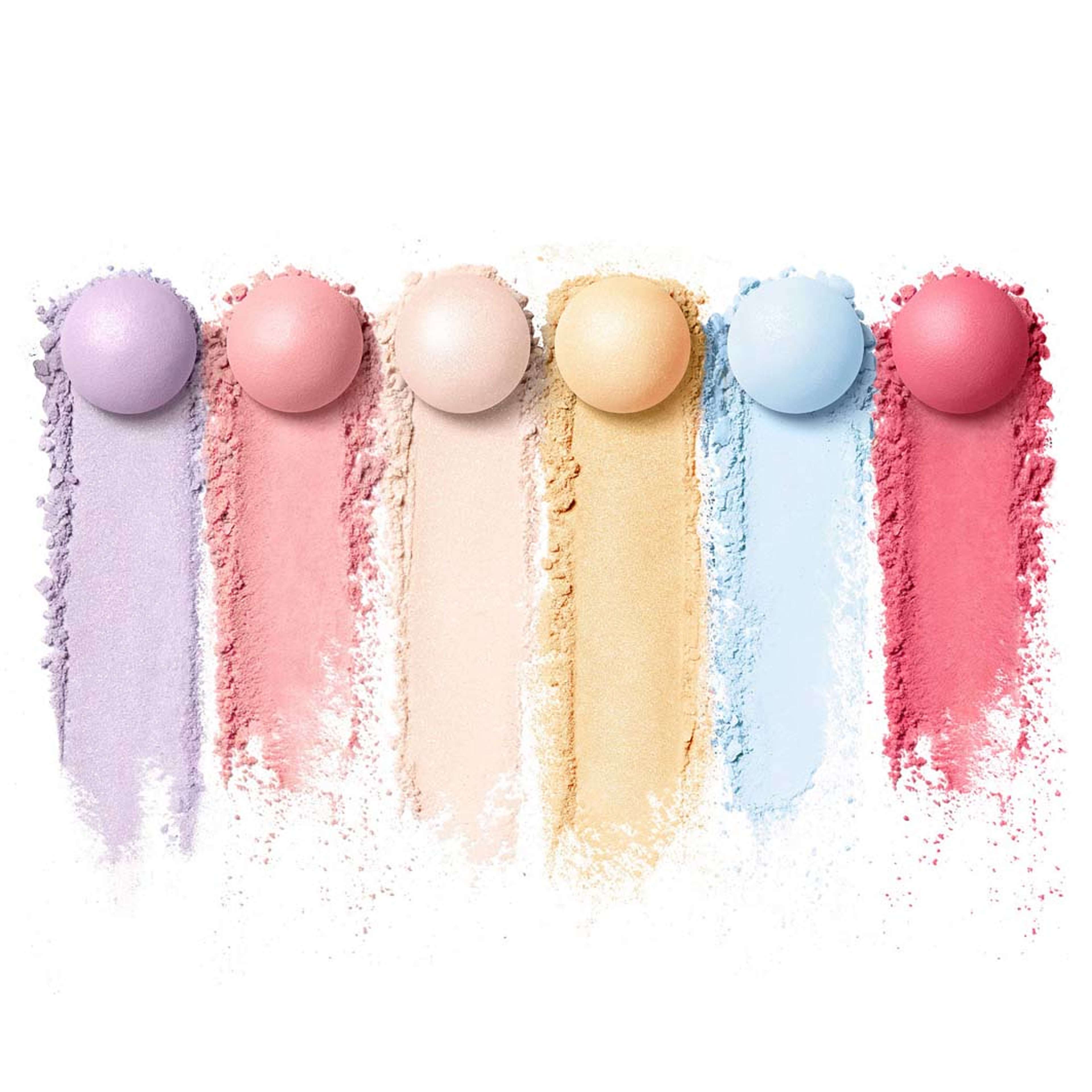 Météorites Light Revealing Pearls Of Powder - Limited Edition, från Guerlain, i färgen Dreamlight. Klicka för att öppna bilden i stort format