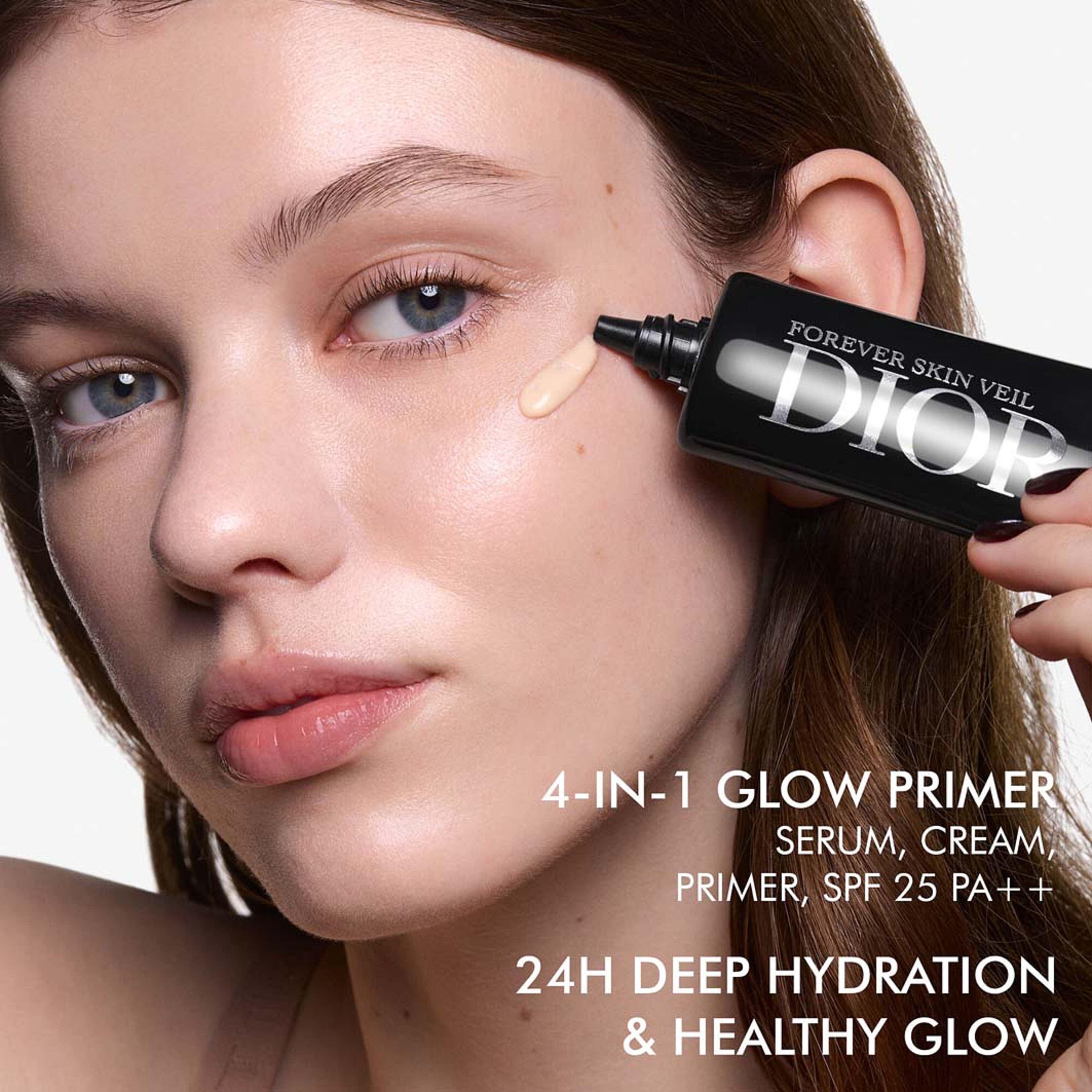 Dior Forever Skin Veil Makeup base, från DIOR. Klicka för att öppna bilden i stort format
