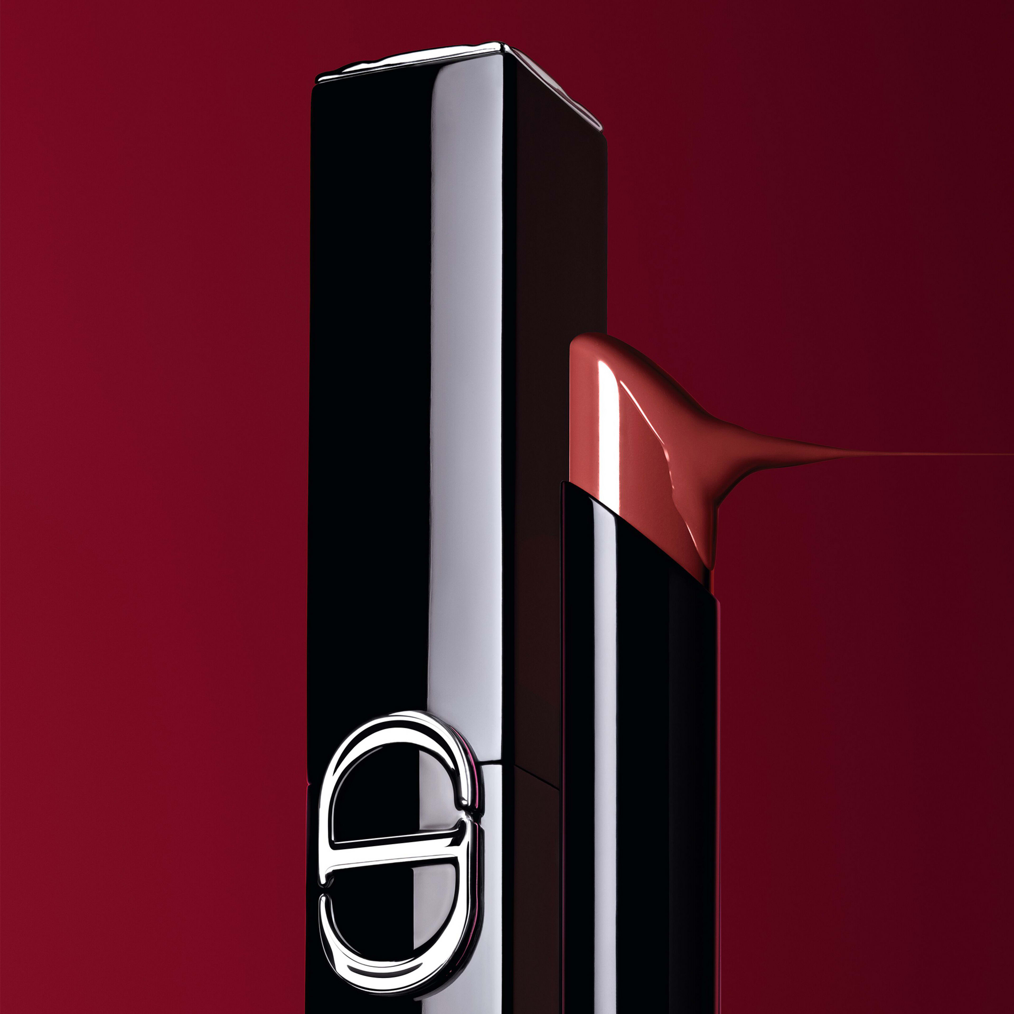 Rouge Dior On Stage Ultra Longwear Lipstick with a Shine Finish, från DIOR, i färgen 565. Klicka för att öppna bilden i stort format