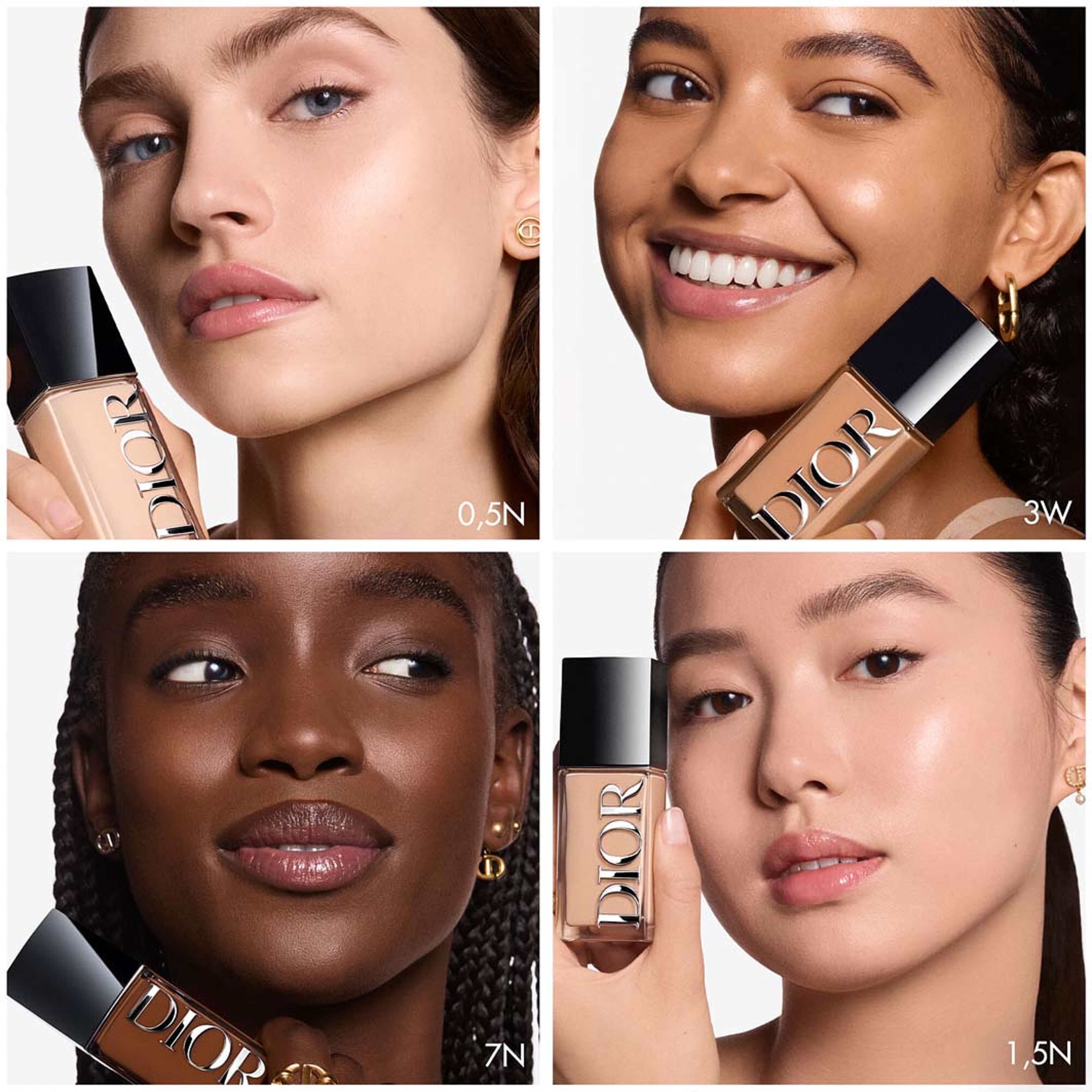 Dior Forever Skin Glow Foundation, från DIOR, i färgen 2,5n. Klicka för att öppna bilden i stort format