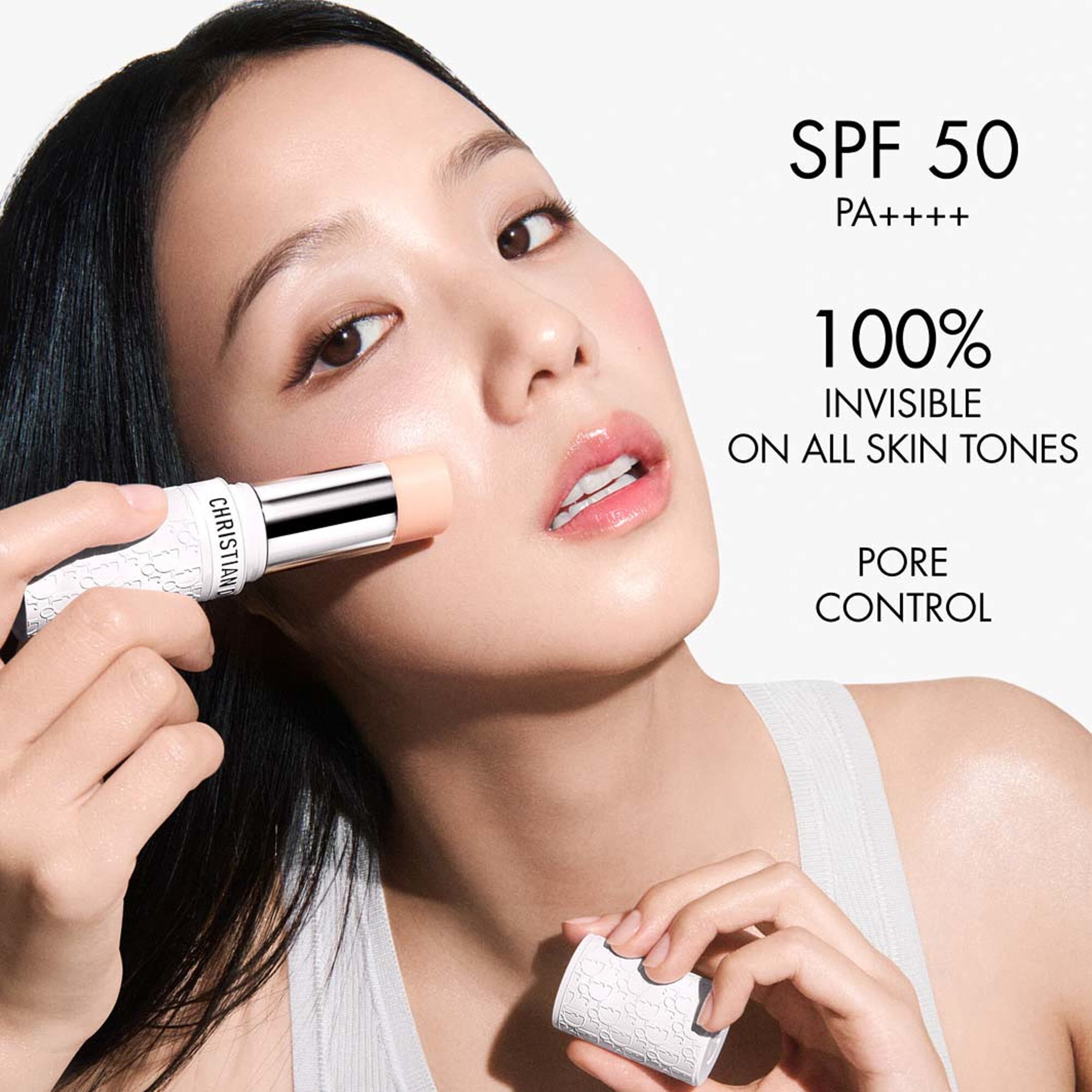 Mattifying Invisible UV Stick SPF 50, från DIOR. Klicka för att öppna bilden i stort format