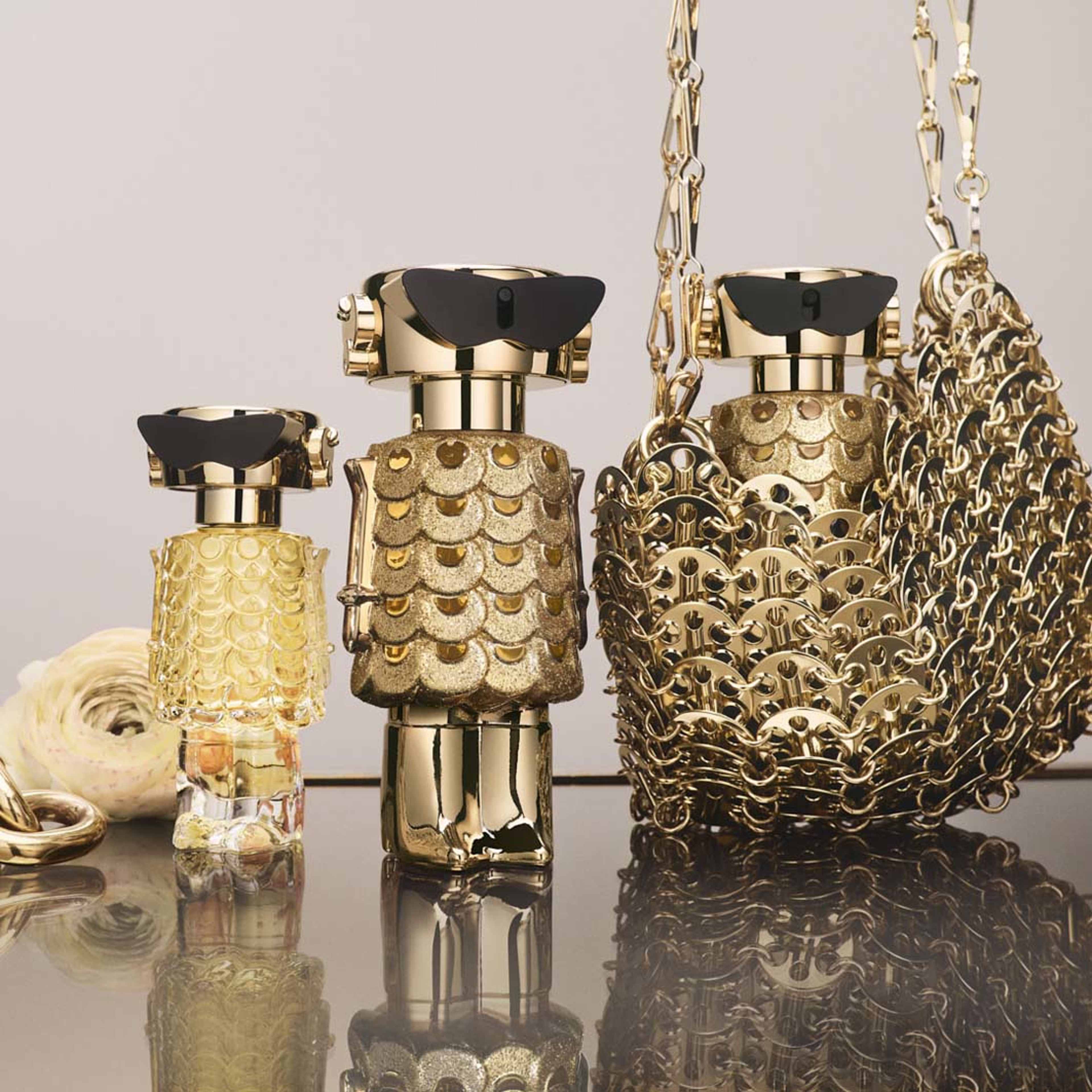 Fame Intense Eau de Parfum, från Rabanne. Klicka för att öppna bilden i stort format