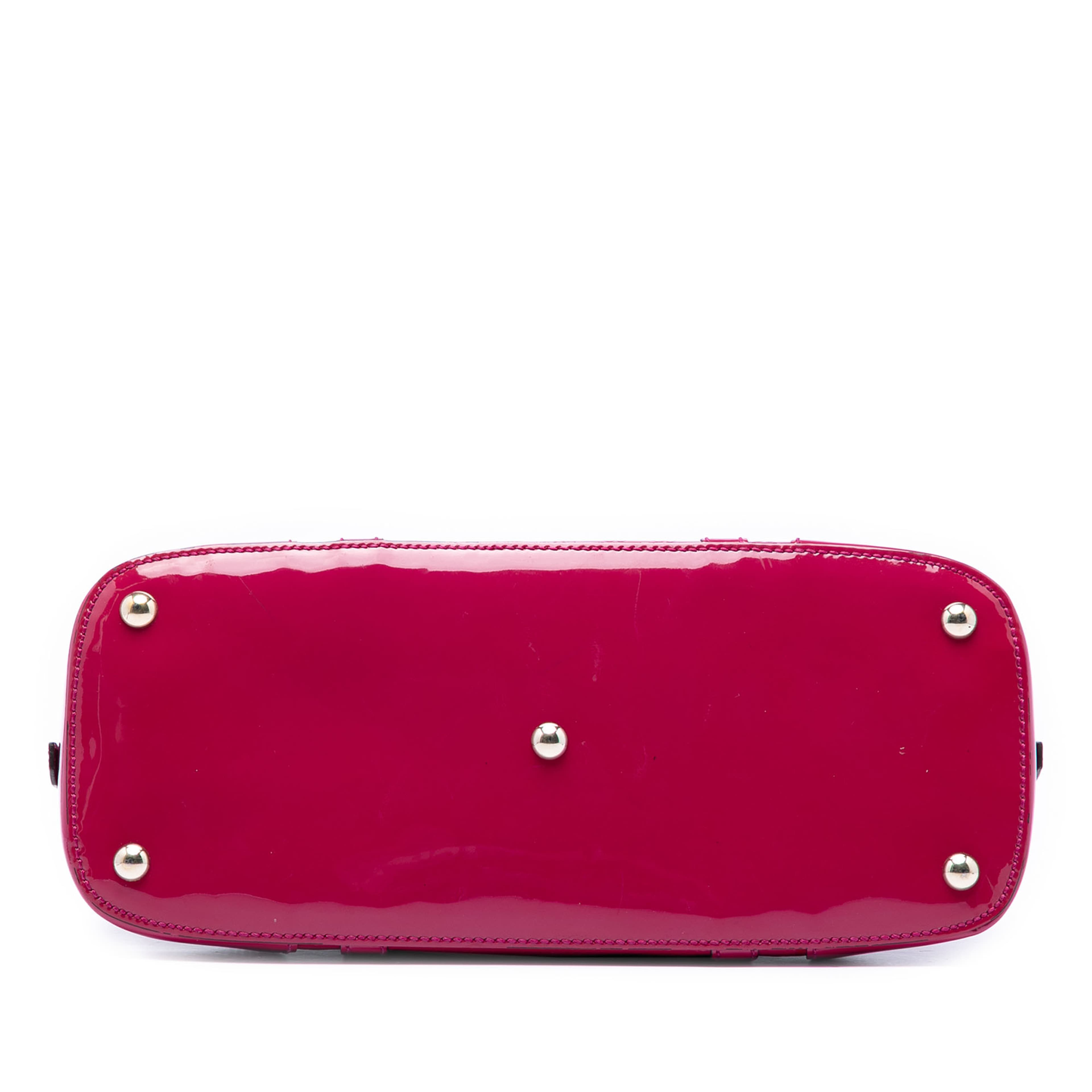 Gucci Small Microguccissima Patent Nice Dome Satchel, från Luxclusif, i färgen hot pink. Klicka för att öppna bilden i stort format