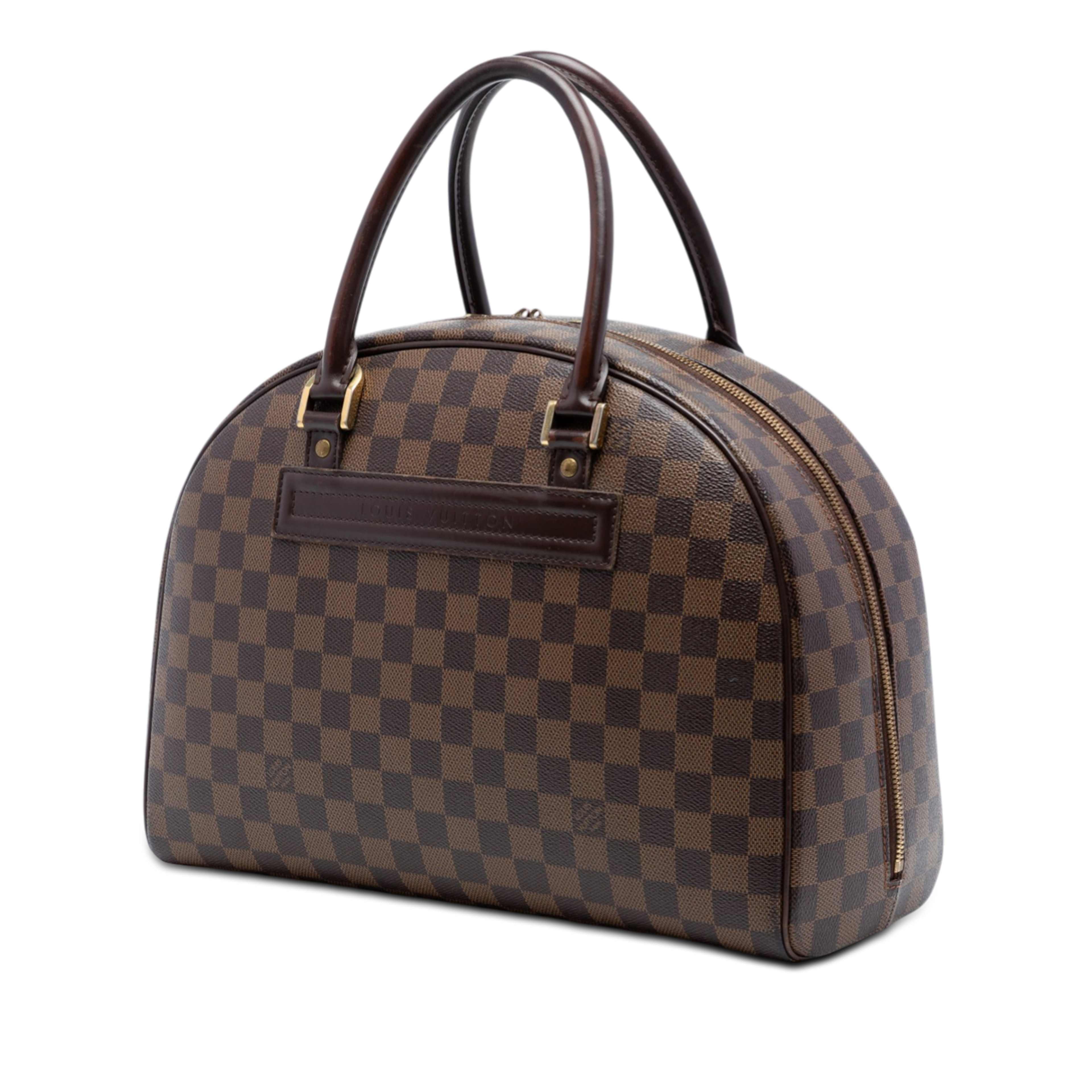 Louis Vuitton Damier Ebene Nolita, från Luxclusif, i färgen brown. Klicka för att öppna bilden i stort format