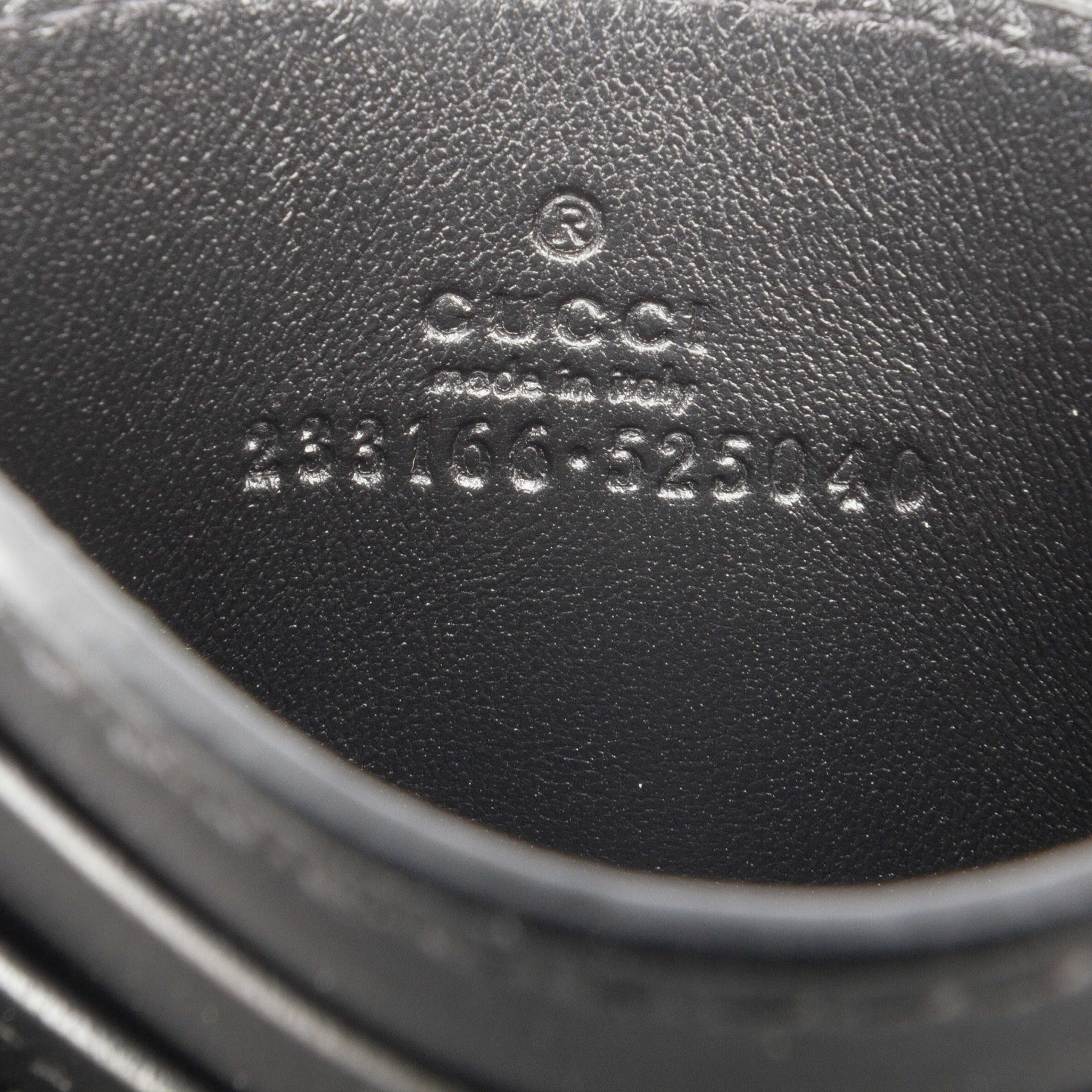 Gucci Guccissima Card Holder, från Luxclusif, i färgen black. Klicka för att öppna bilden i stort format