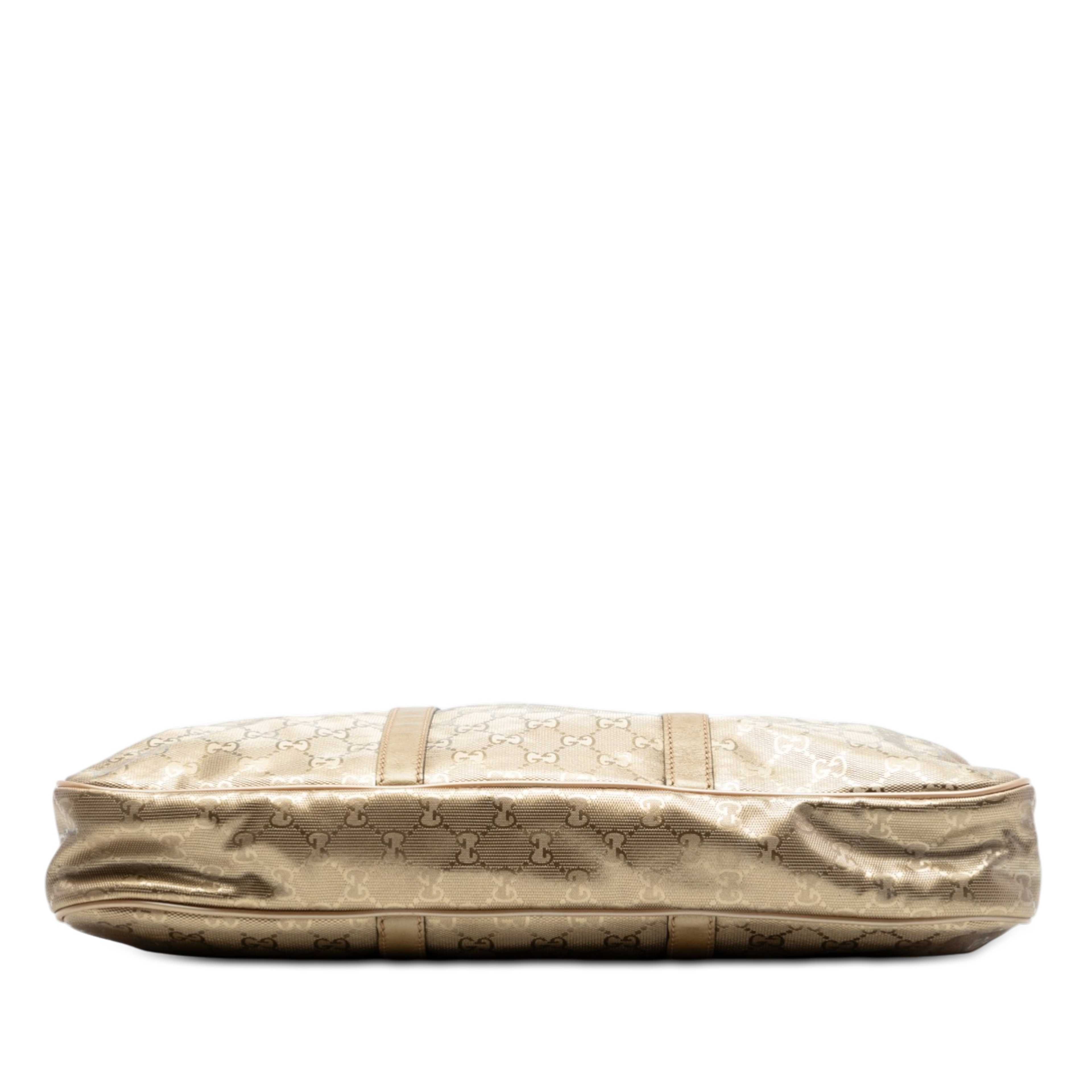 Gucci Gg Imprime Business Bag, från Luxclusif, i färgen gold. Klicka för att öppna bilden i stort format