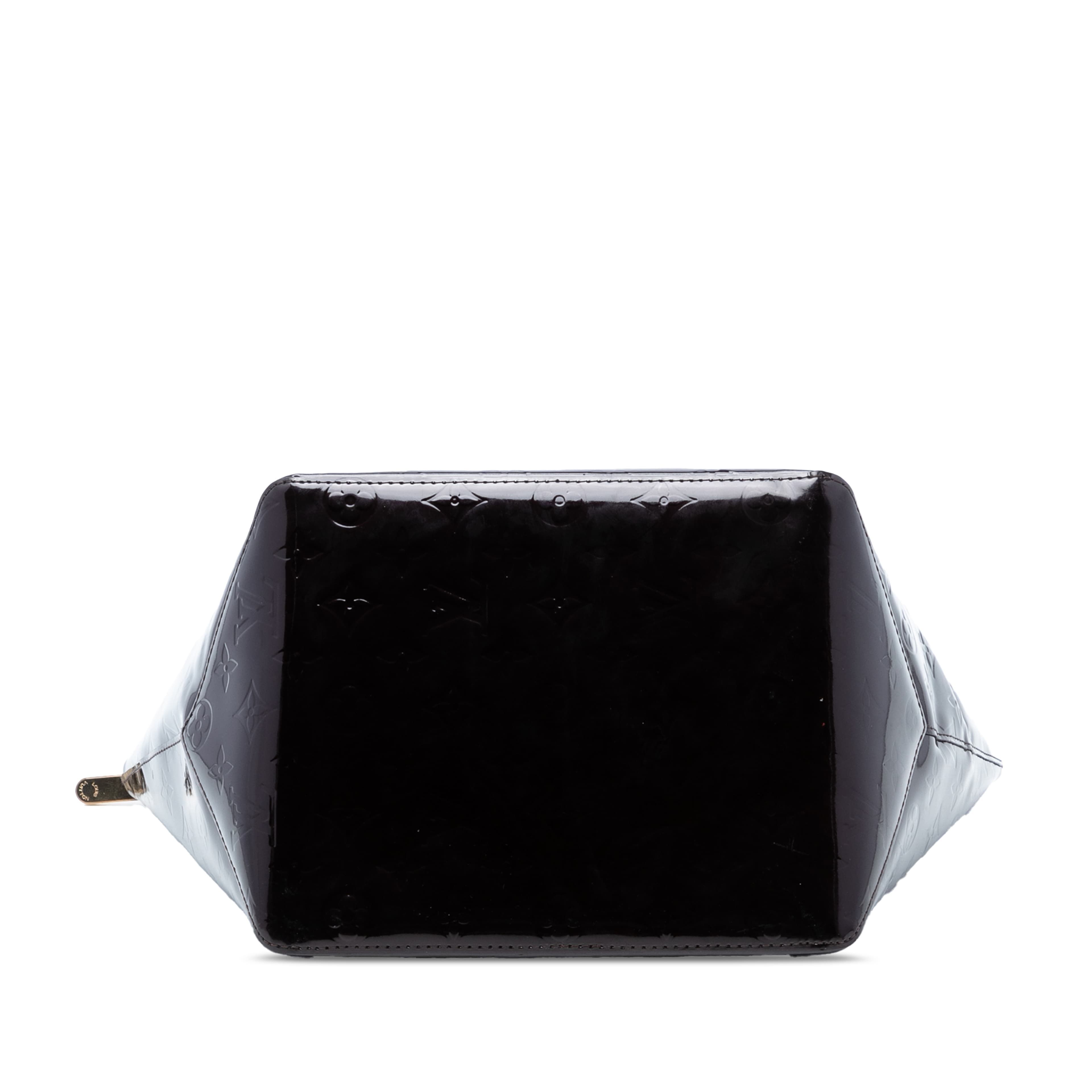 Louis Vuitton Monogram Vernis Bellevue Pm, från Luxclusif, i färgen purple. Klicka för att öppna bilden i stort format