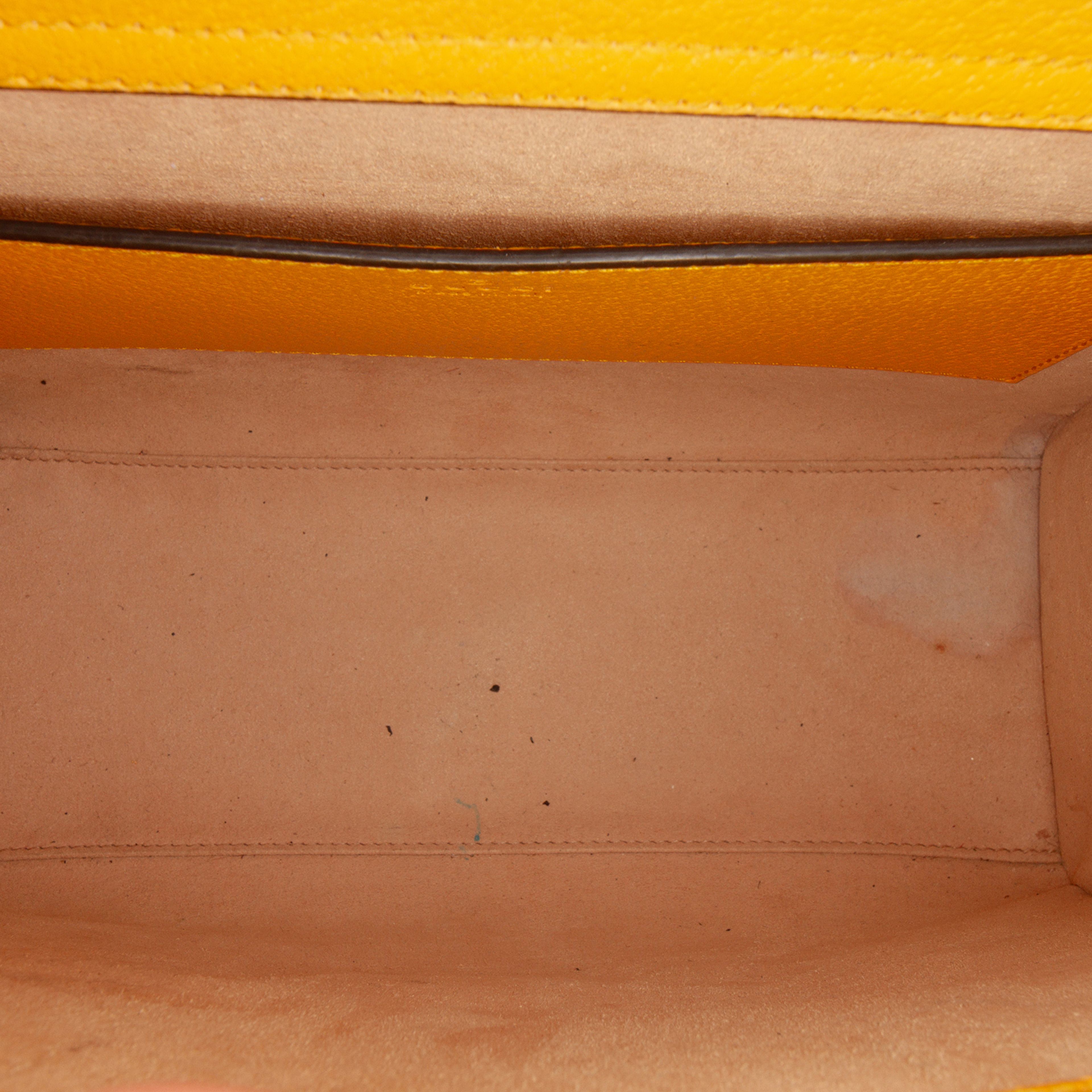 Gucci Medium Leather Bamboo Diana Satchel, från Luxclusif, i färgen yellow. Klicka för att öppna bilden i stort format