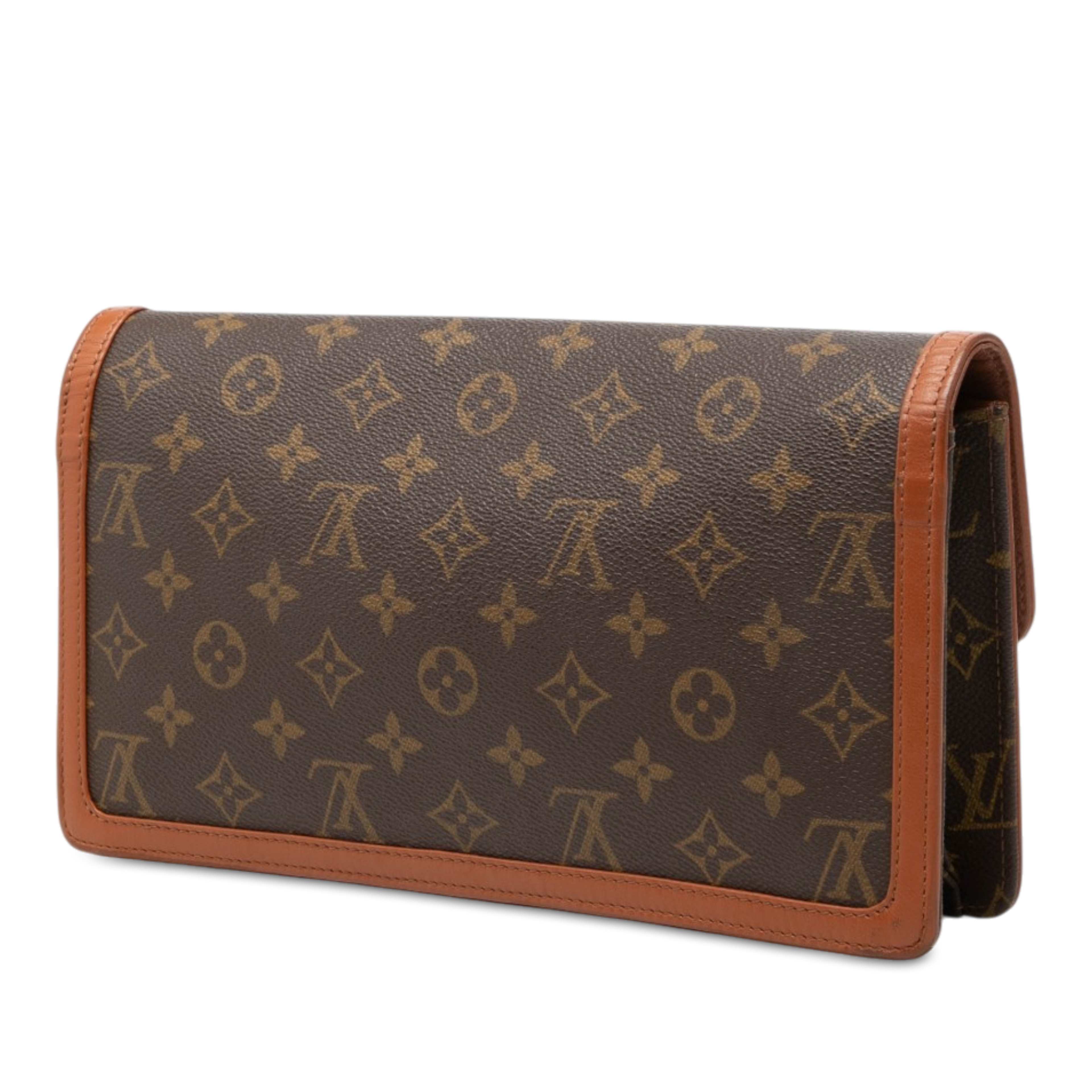 Louis Vuitton Monogram Pochette Dame Gm, från Luxclusif, i färgen brun. Klicka för att öppna bilden i stort format