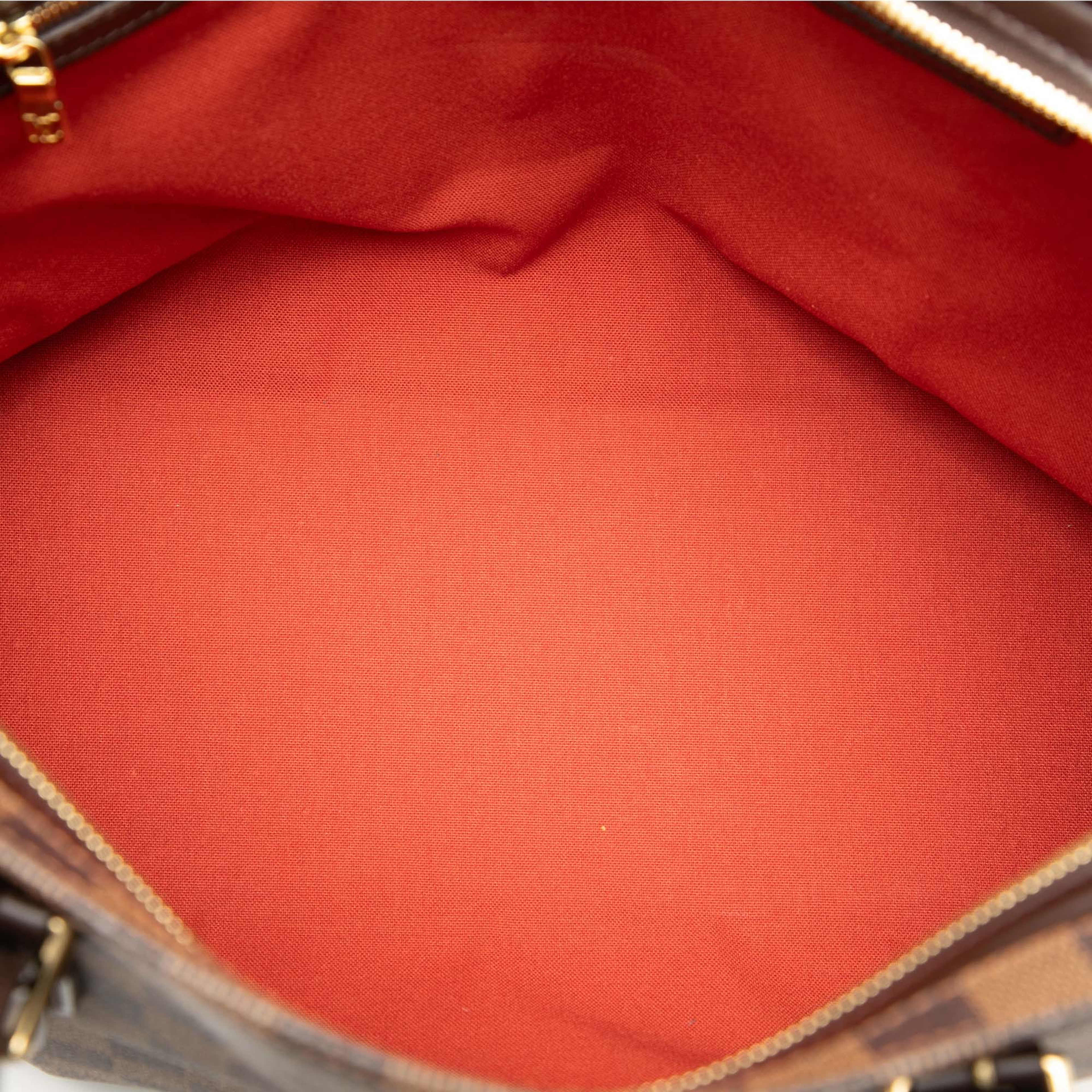 Louis Vuitton Damier Ebene Chelsea, från Luxclusif, i färgen brown. Klicka för att öppna bilden i stort format