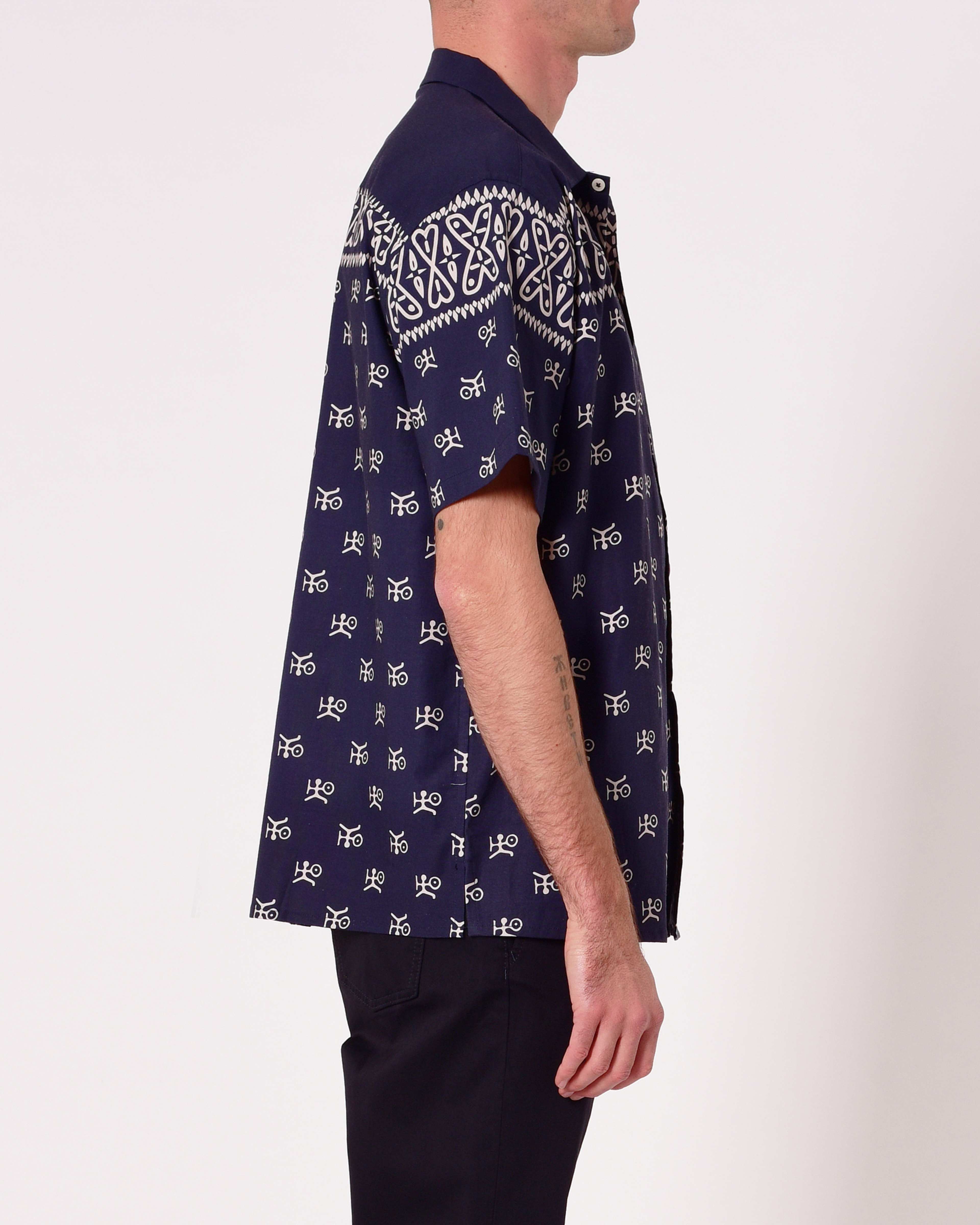 Scarf Print Ss Shirtindigo
