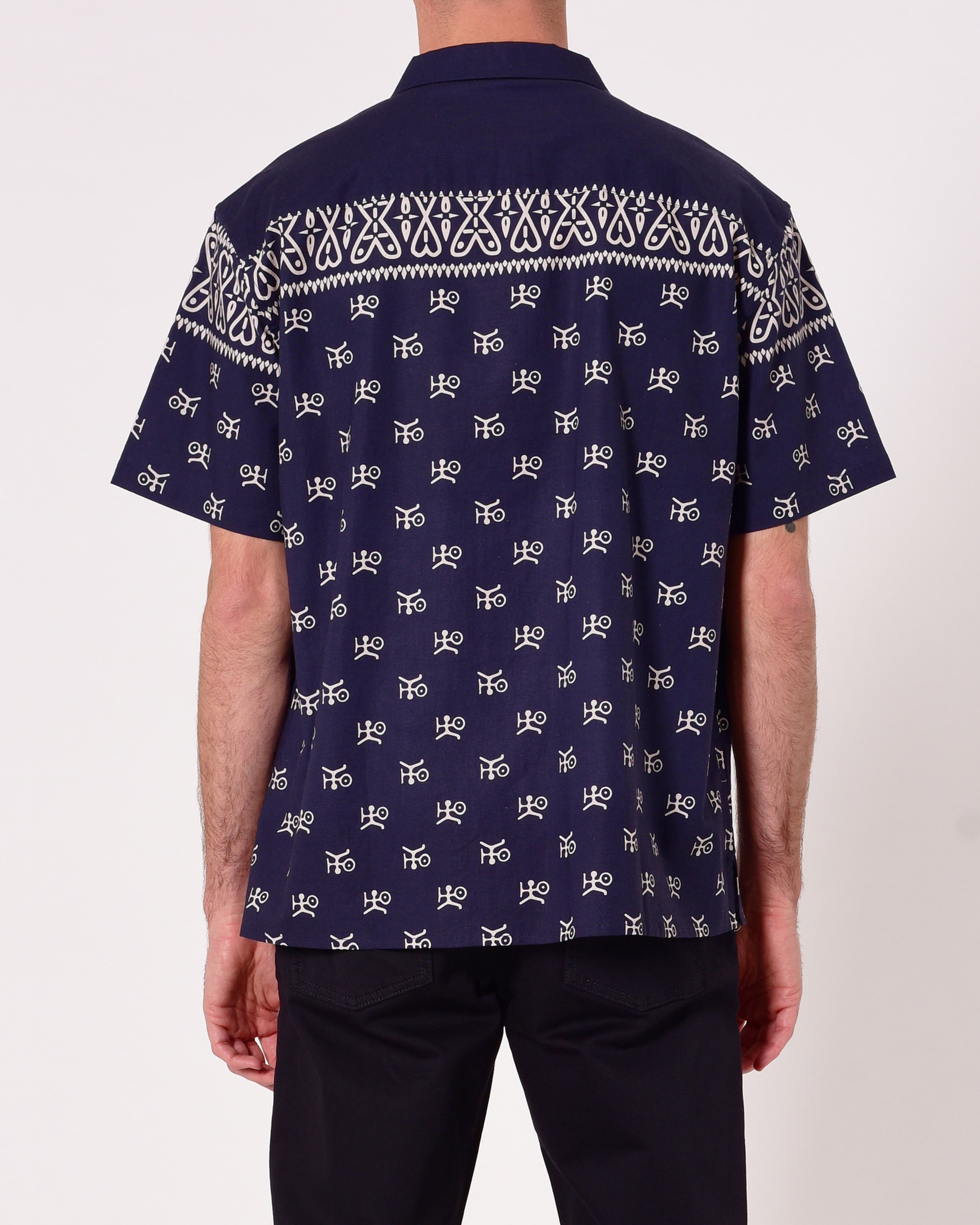Scarf Print Ss Shirtindigo