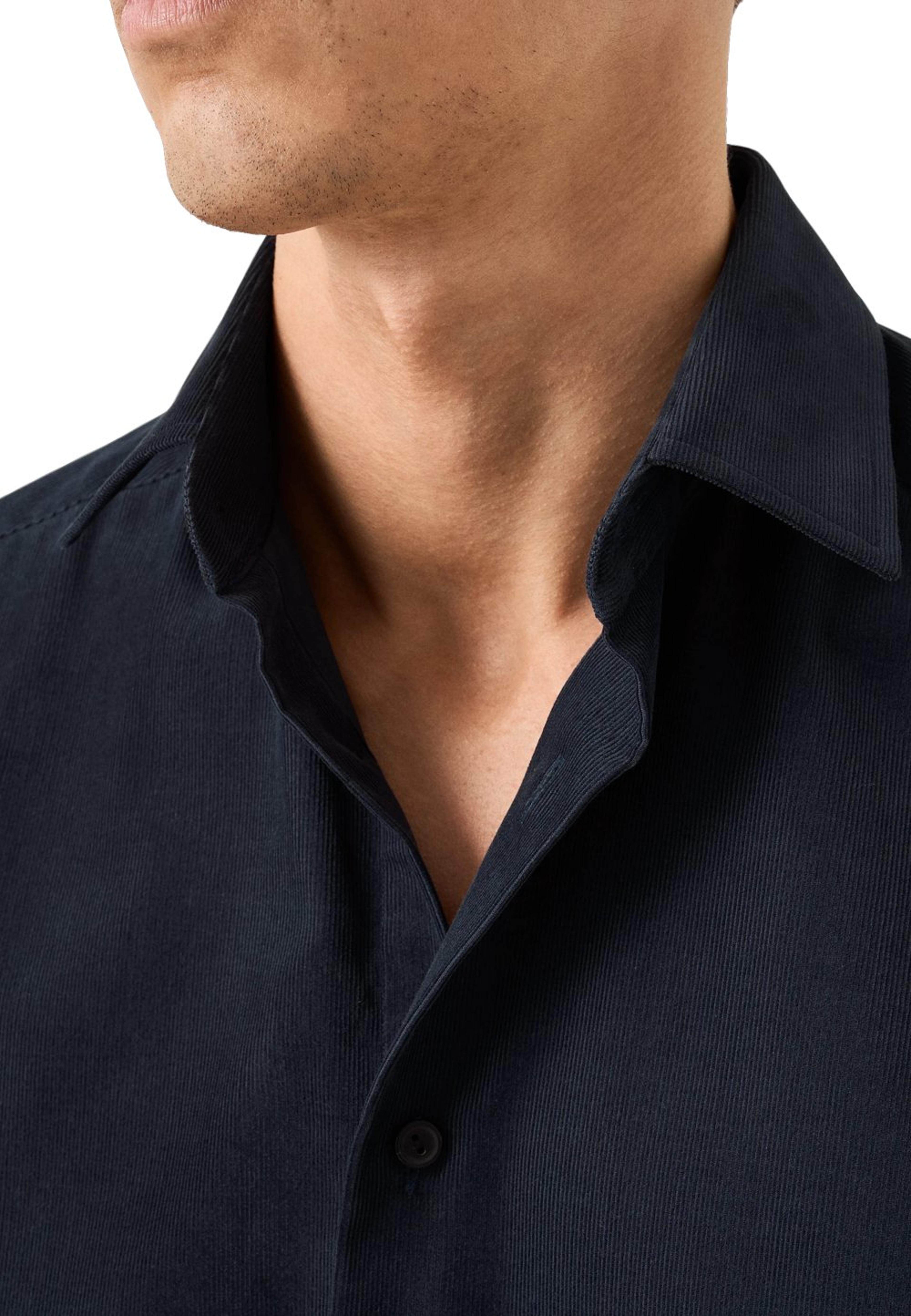 Manchesterskjorta Casual Fit, från Eton, i färgen navy blue. Klicka för att öppna bilden i stort format