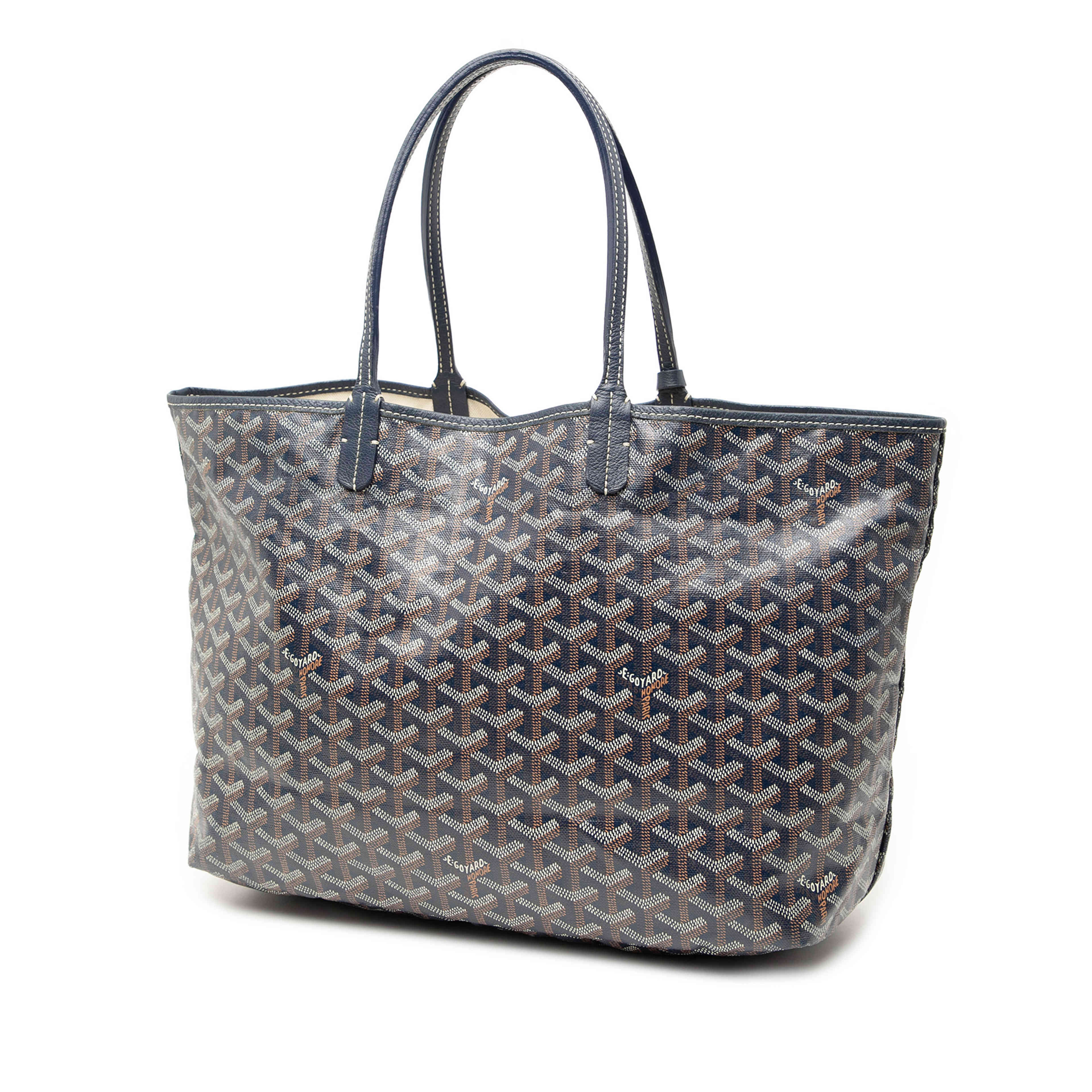 Goyard Goyardine Saint Louis Pm, från Luxclusif, i färgen light gray. Klicka för att öppna bilden i stort format