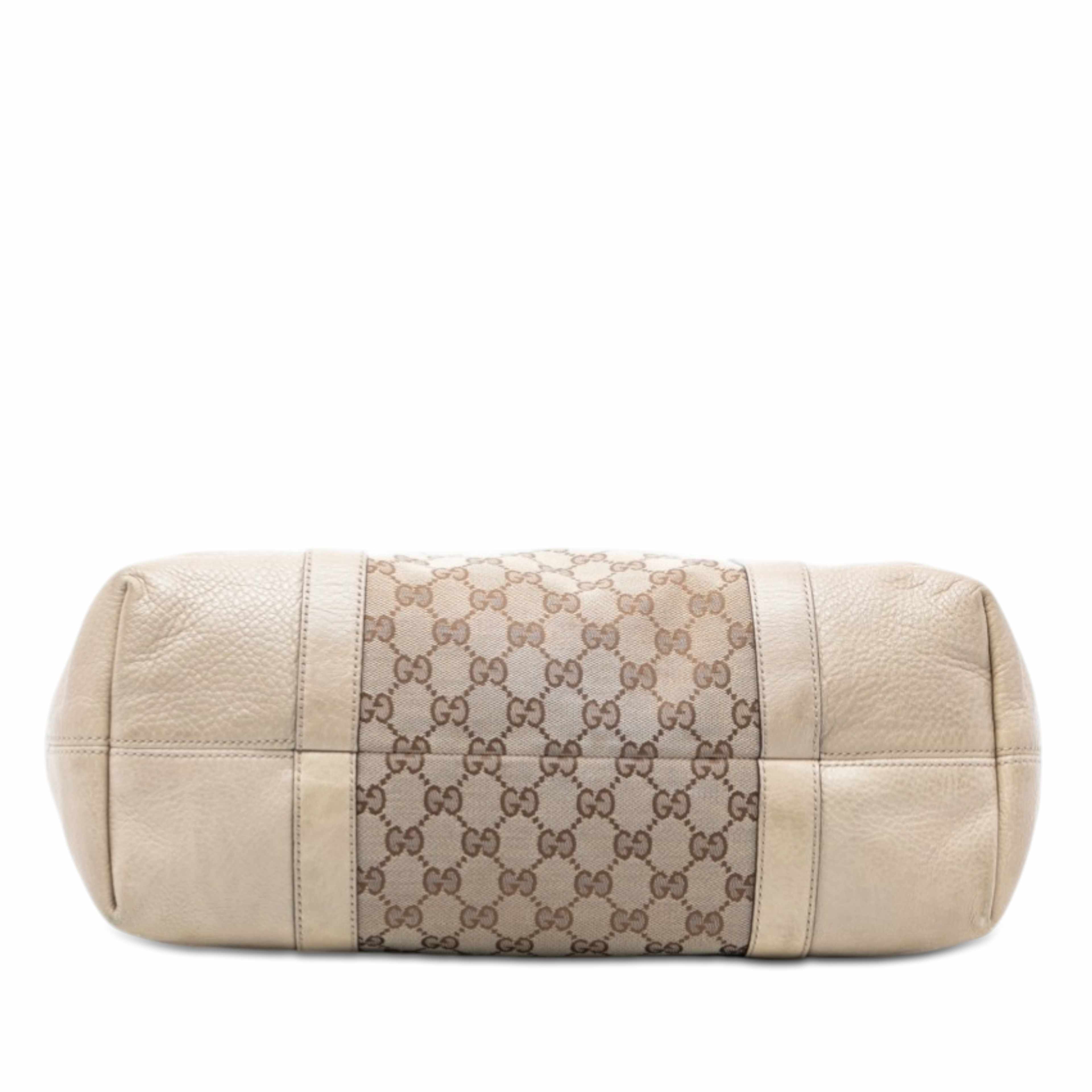 Gucci Gg Canvas Miss Gg Tote, från Luxclusif, i färgen beige. Klicka för att öppna bilden i stort format