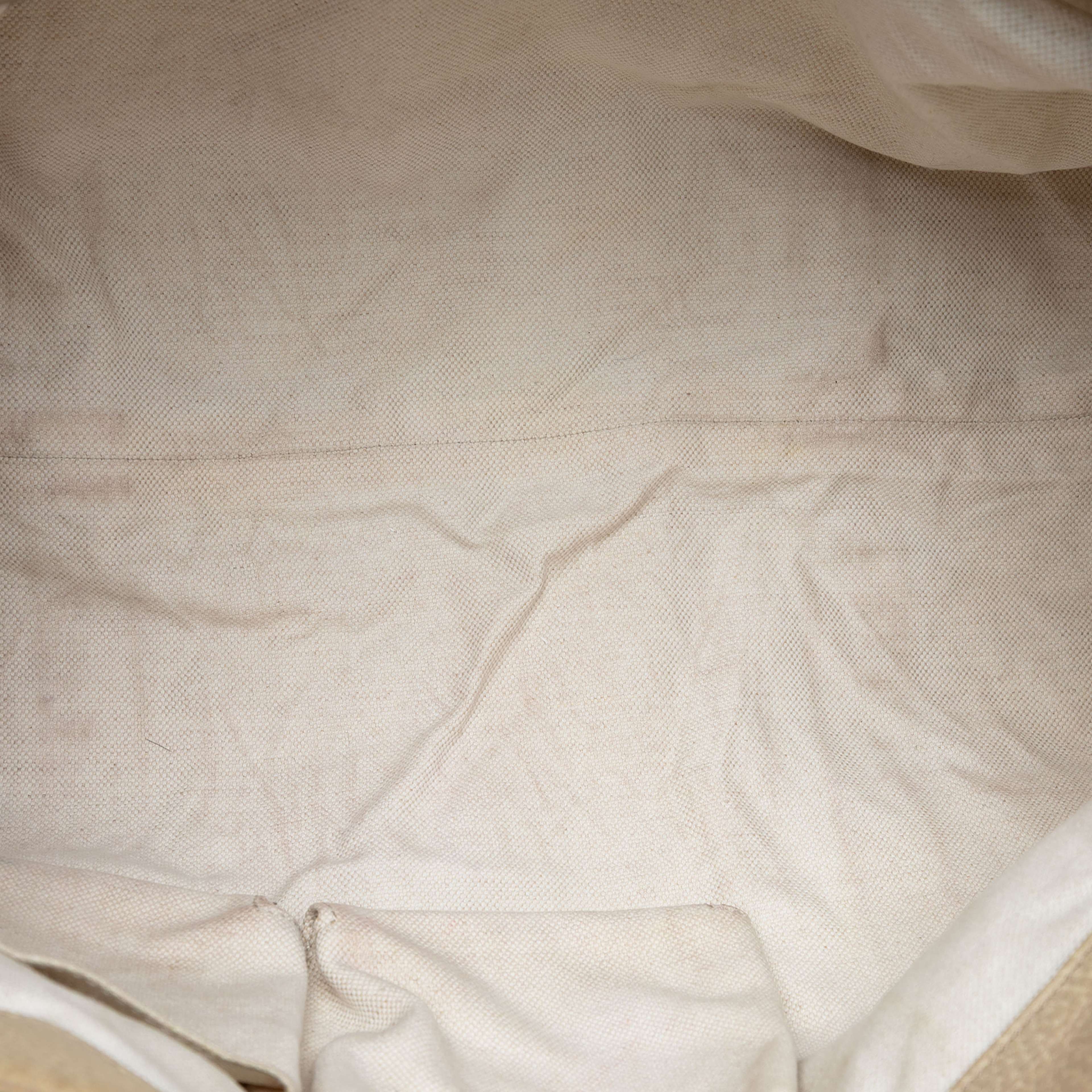 Gucci Gg Canvas Miss Gg Tote, från Luxclusif, i färgen beige. Klicka för att öppna bilden i stort format