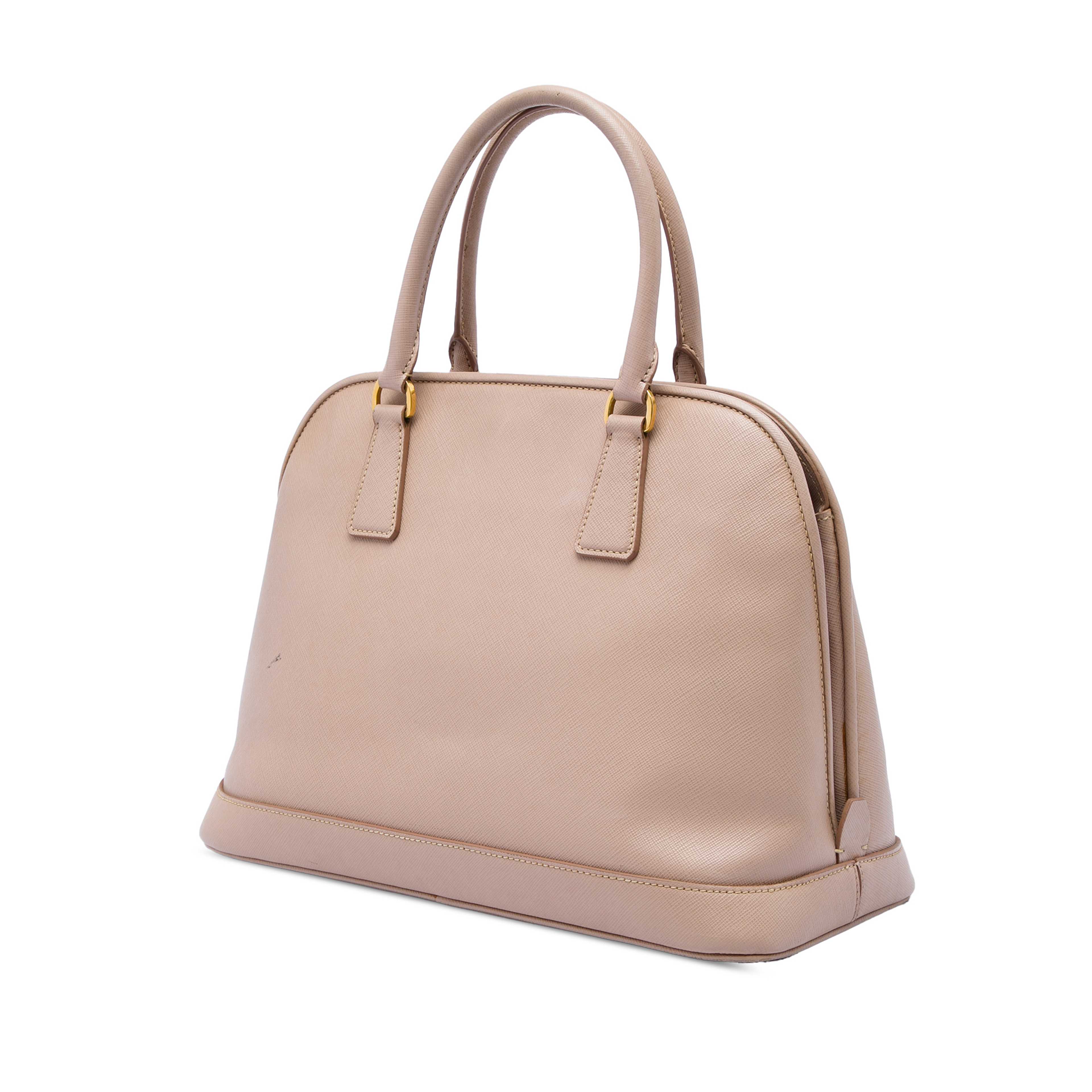 Prada Large Saffiano Lux Open Promenade Satchel, från Luxclusif, i färgen rosa. Klicka för att öppna bilden i stort format