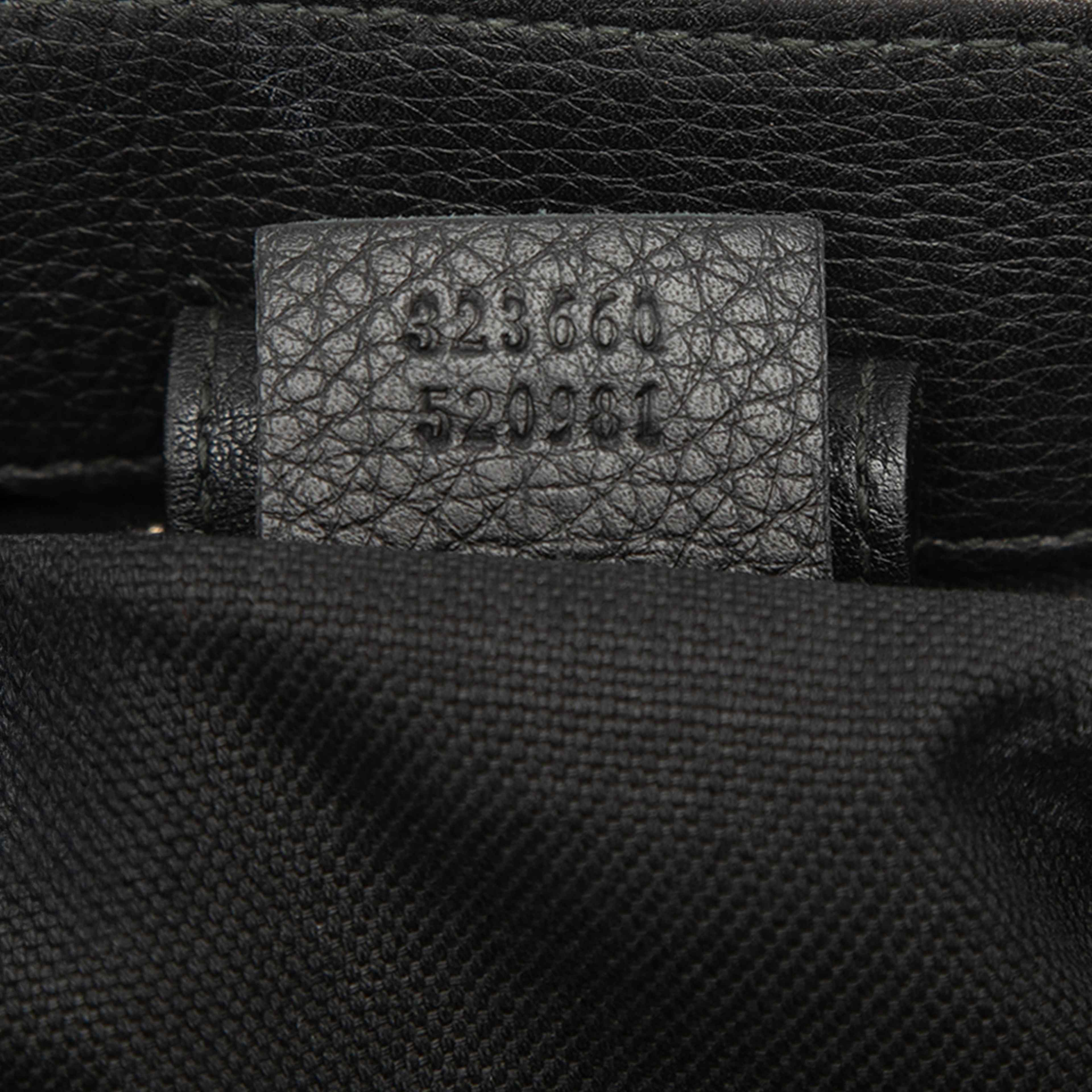 Gucci Medium Calfskin Bamboo Shopper Satchel, från Luxclusif, i färgen svart. Klicka för att öppna bilden i stort format