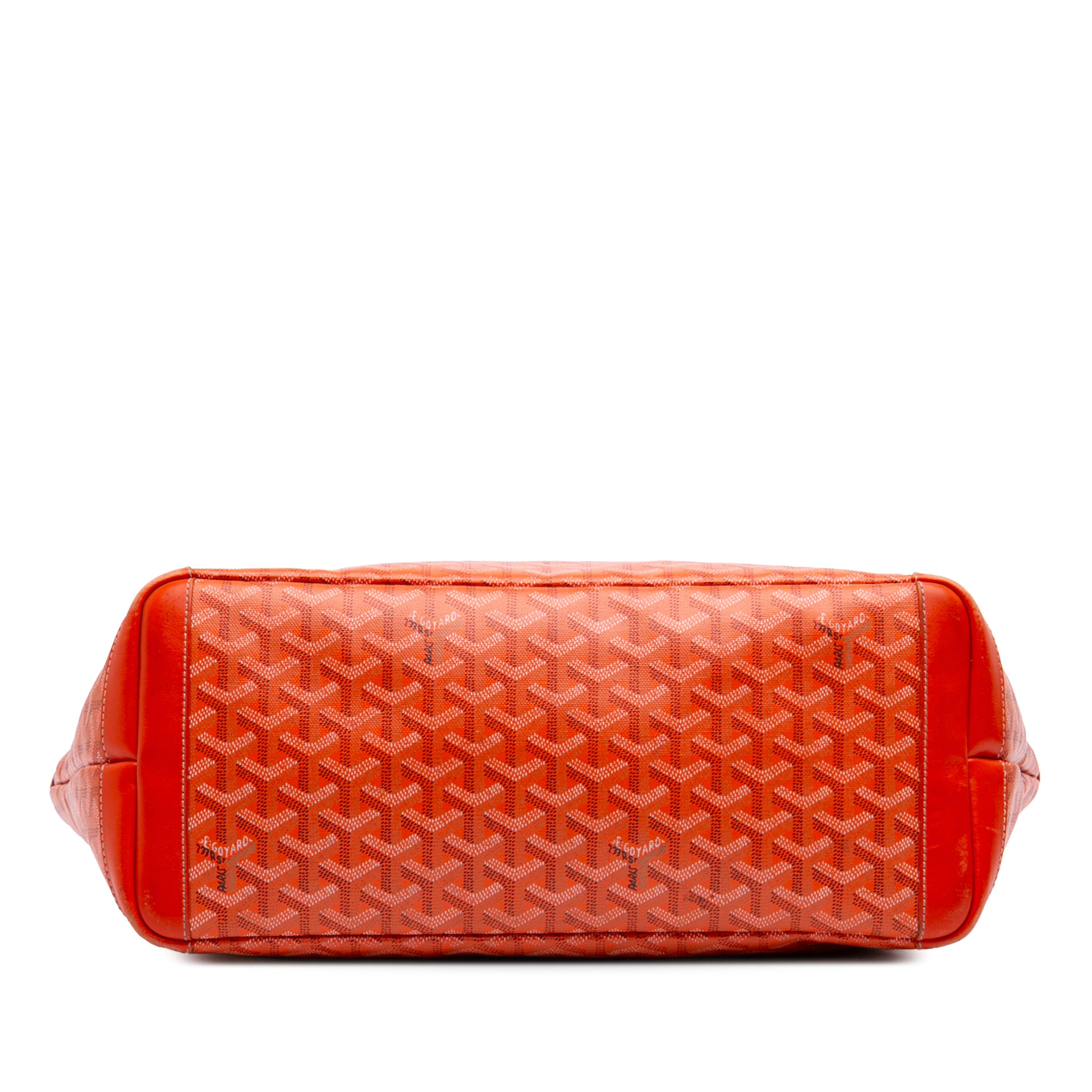Goyard Goyardine Artois Mm, från Luxclusif, i färgen orange. Klicka för att öppna bilden i stort format