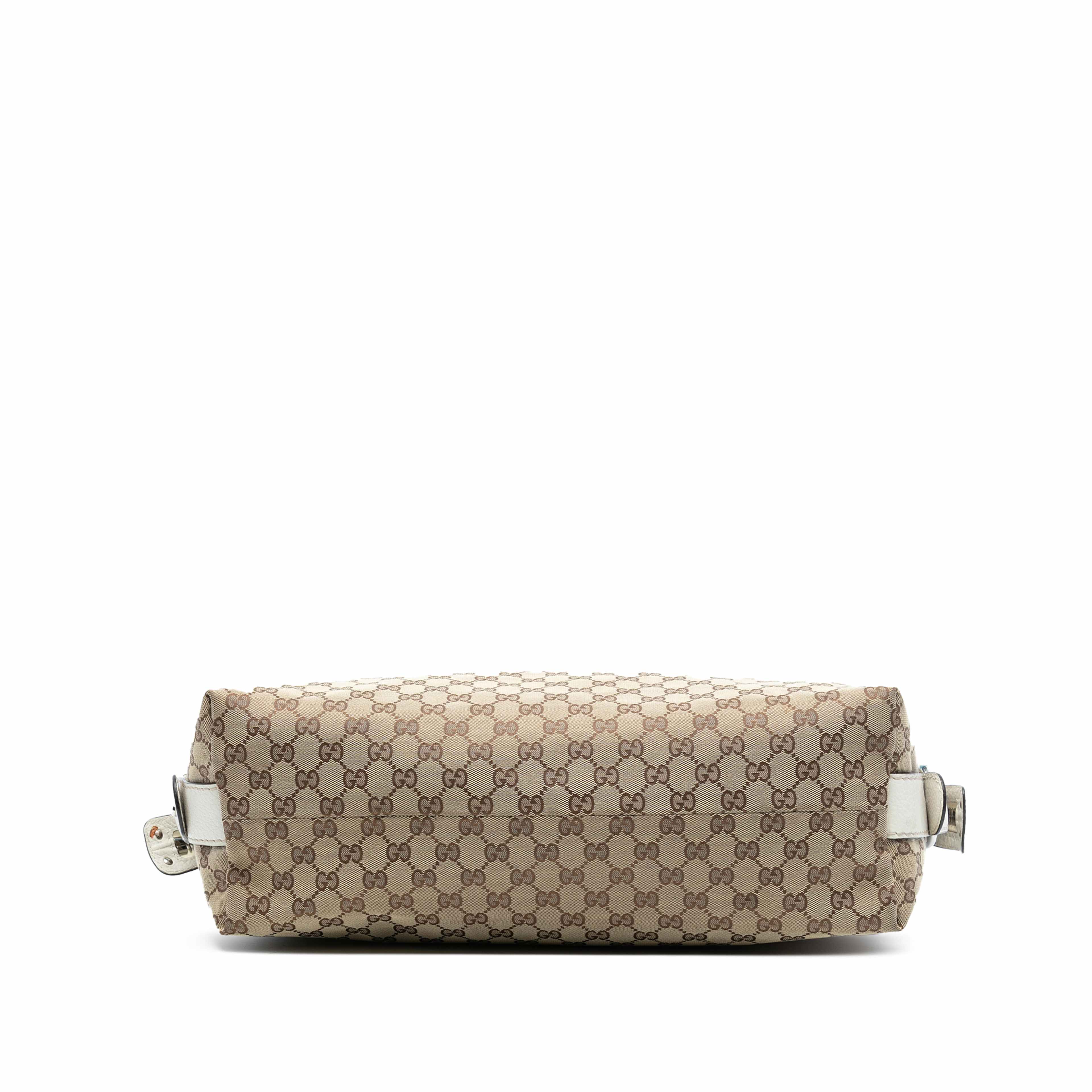 Gucci Medium Gg Canvas Bamboo Bar Tote, från Luxclusif, i färgen beige. Klicka för att öppna bilden i stort format