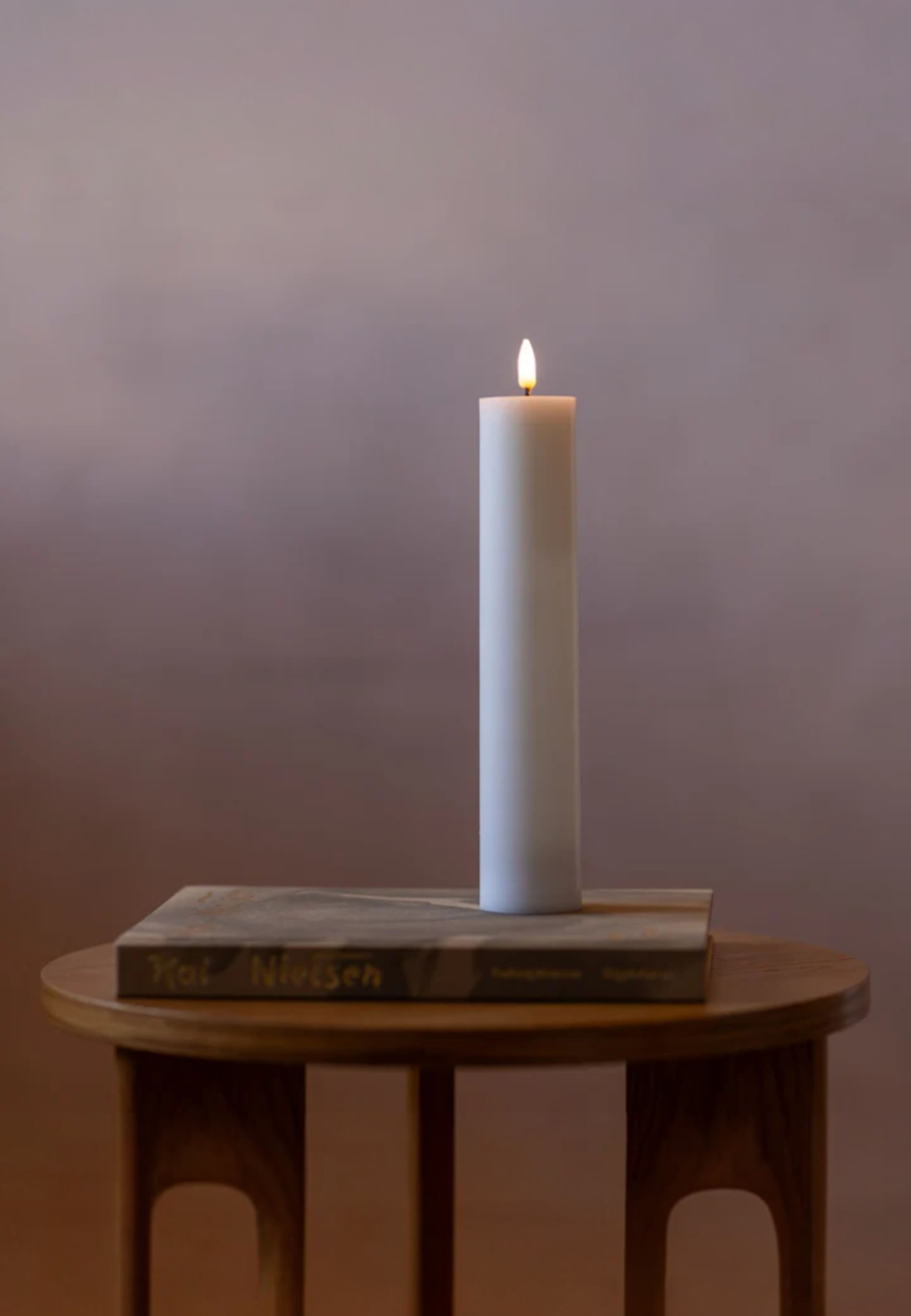 Sia Led-blockljus, Uppladdningsbart., från Led Nordic, i färgen vit. Klicka för att öppna bilden i stort format