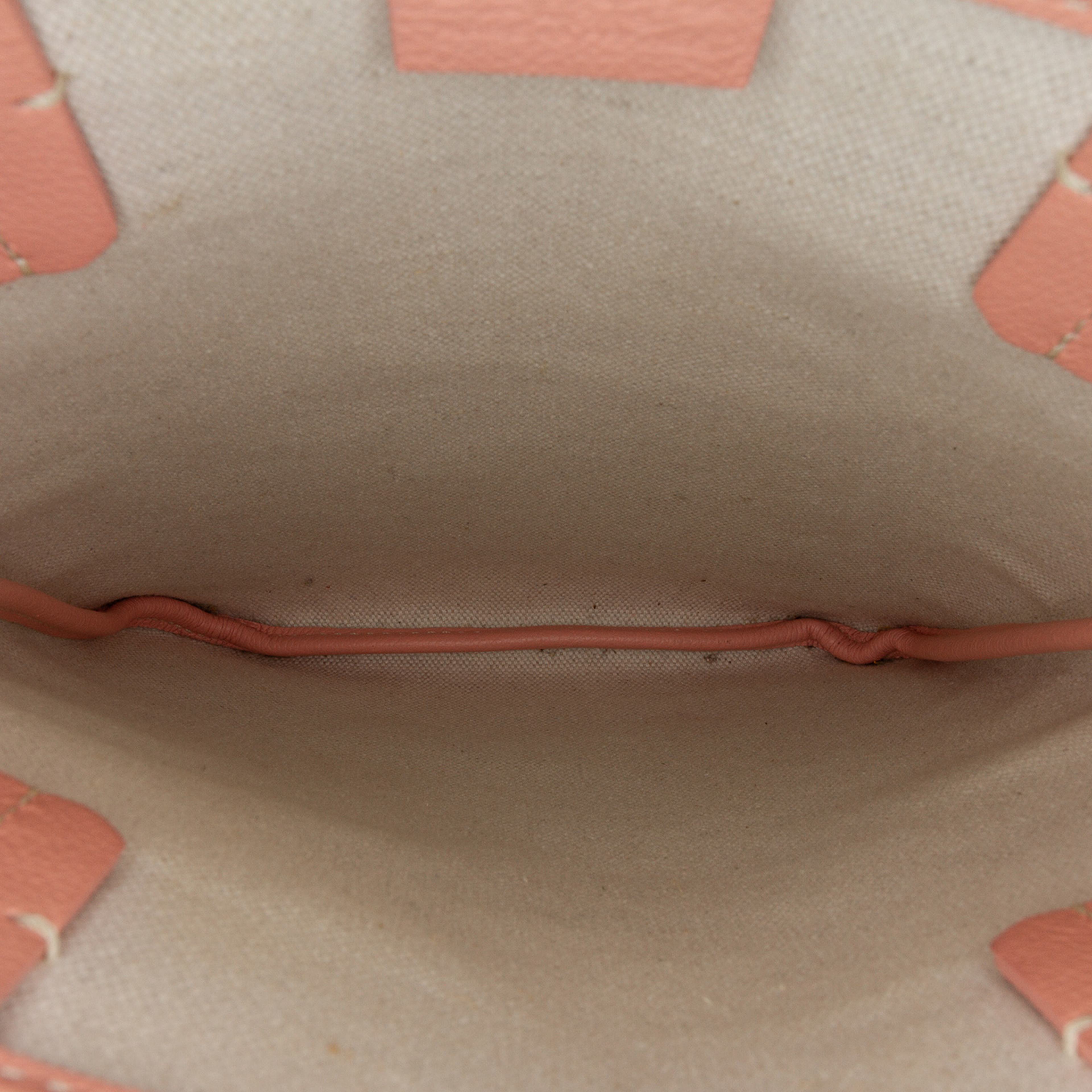 Goyard Goyardine Poitiers Claire Voie, från Luxclusif, i färgen pink. Klicka för att öppna bilden i stort format