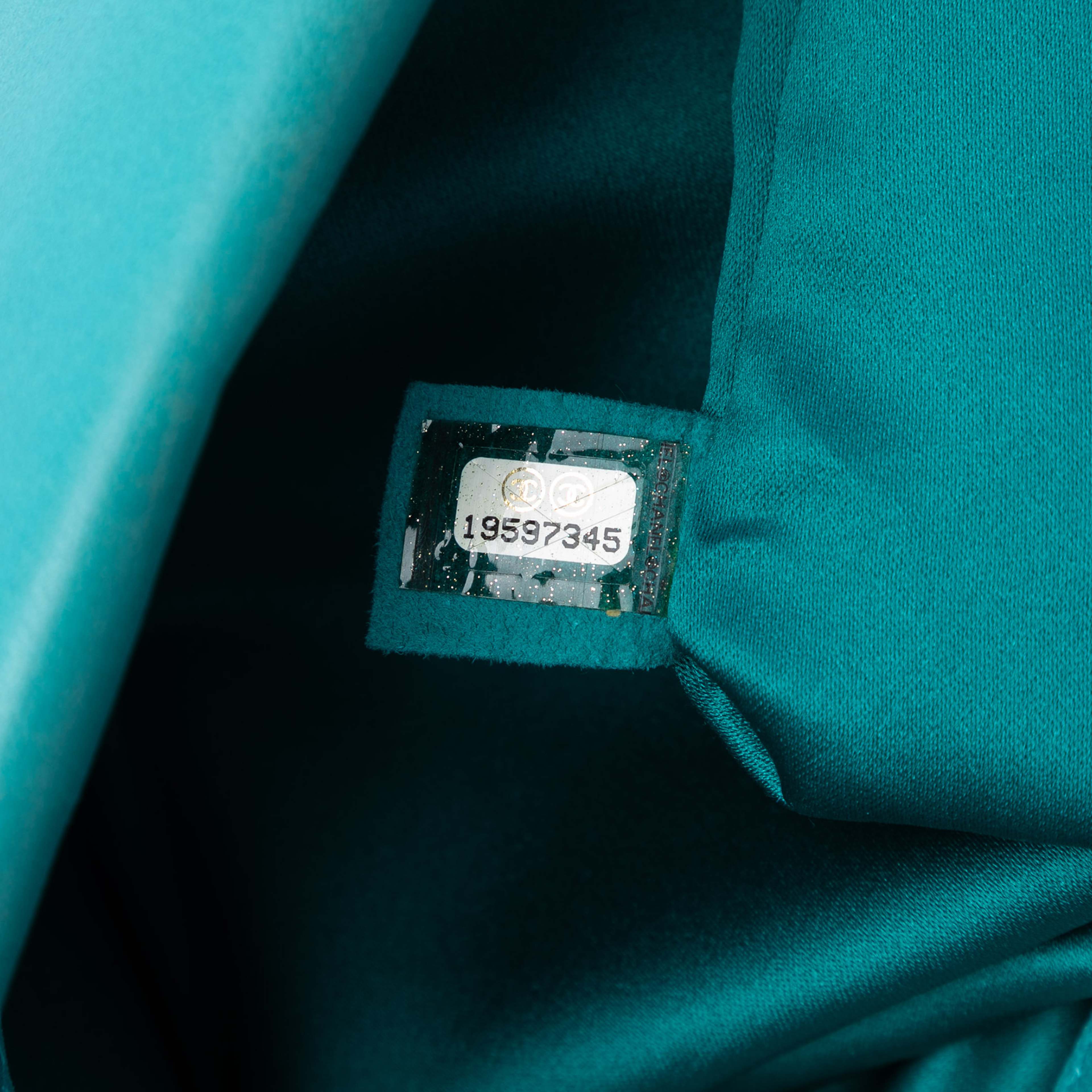 Chanel Cc Quilted Calfskin Double Flap, från Luxclusif, i färgen turquoise. Klicka för att öppna bilden i stort format