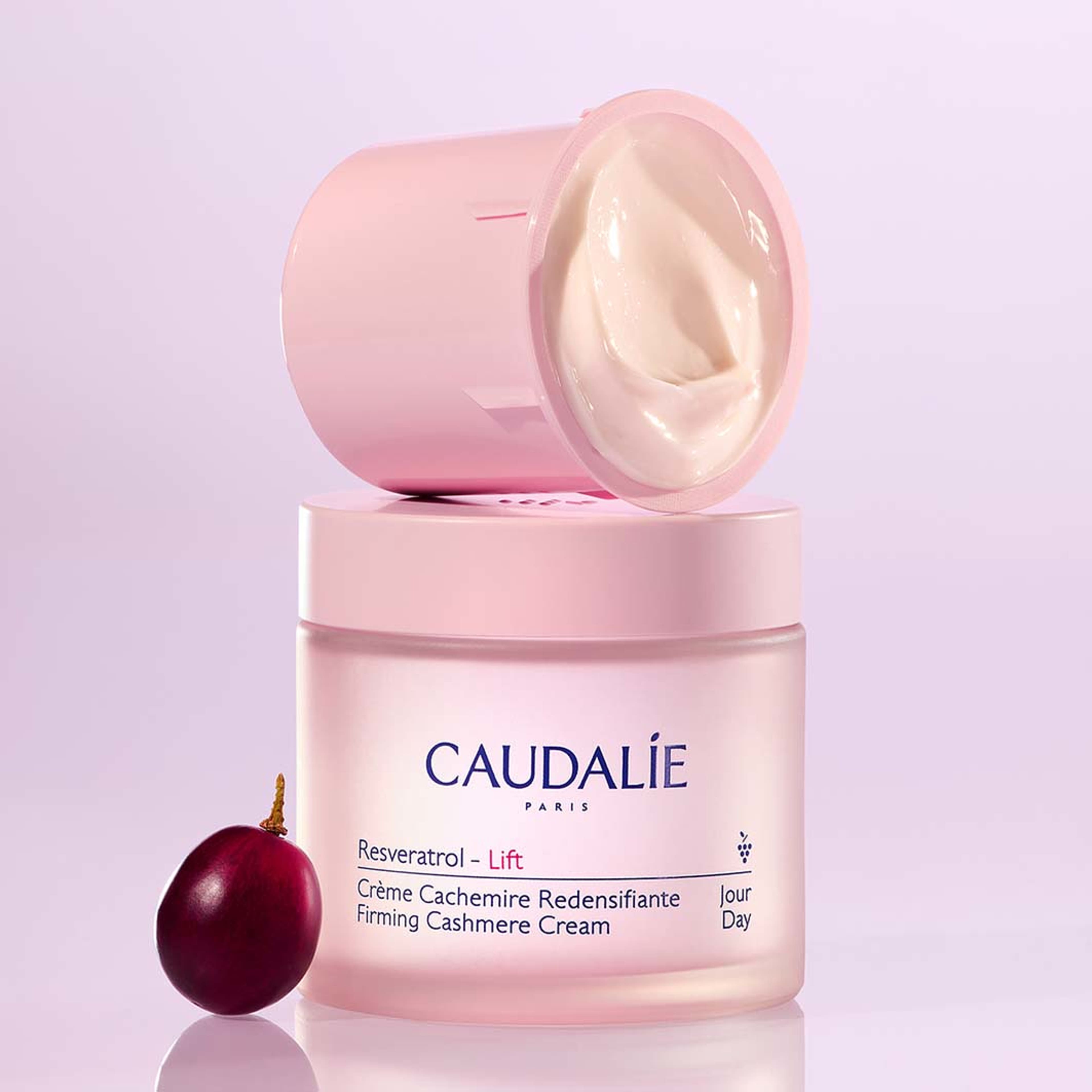 Resveratrol-Lift Firming Cashmere Cream, från Caudalie. Klicka för att öppna bilden i stort format