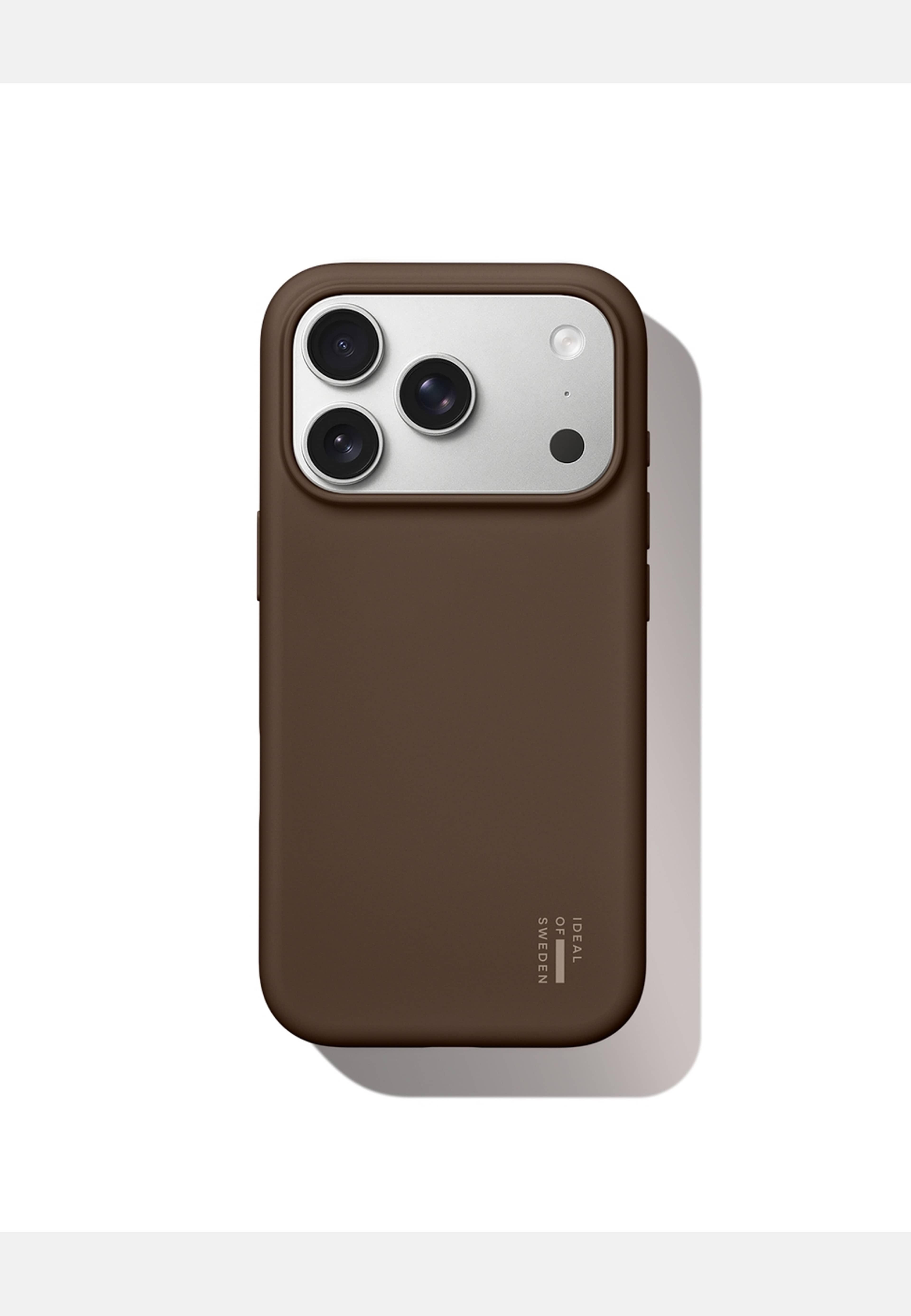 Silicone Case Iphone, från Ideal Of Sweden, i färgen brown. Klicka för att öppna bilden i stort format