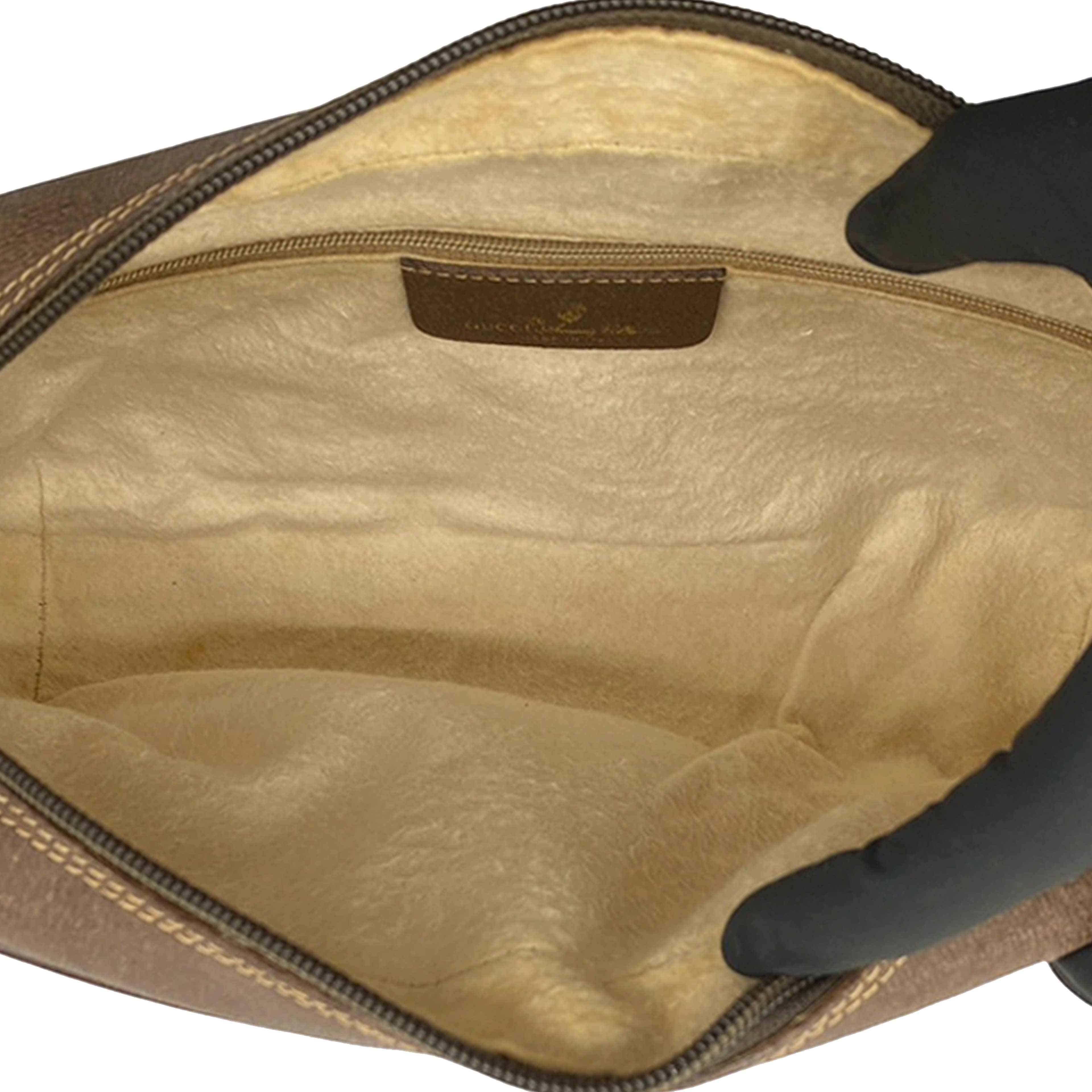Gucci Gg Supreme Web Crossbody, från Luxclusif, i färgen beige. Klicka för att öppna bilden i stort format
