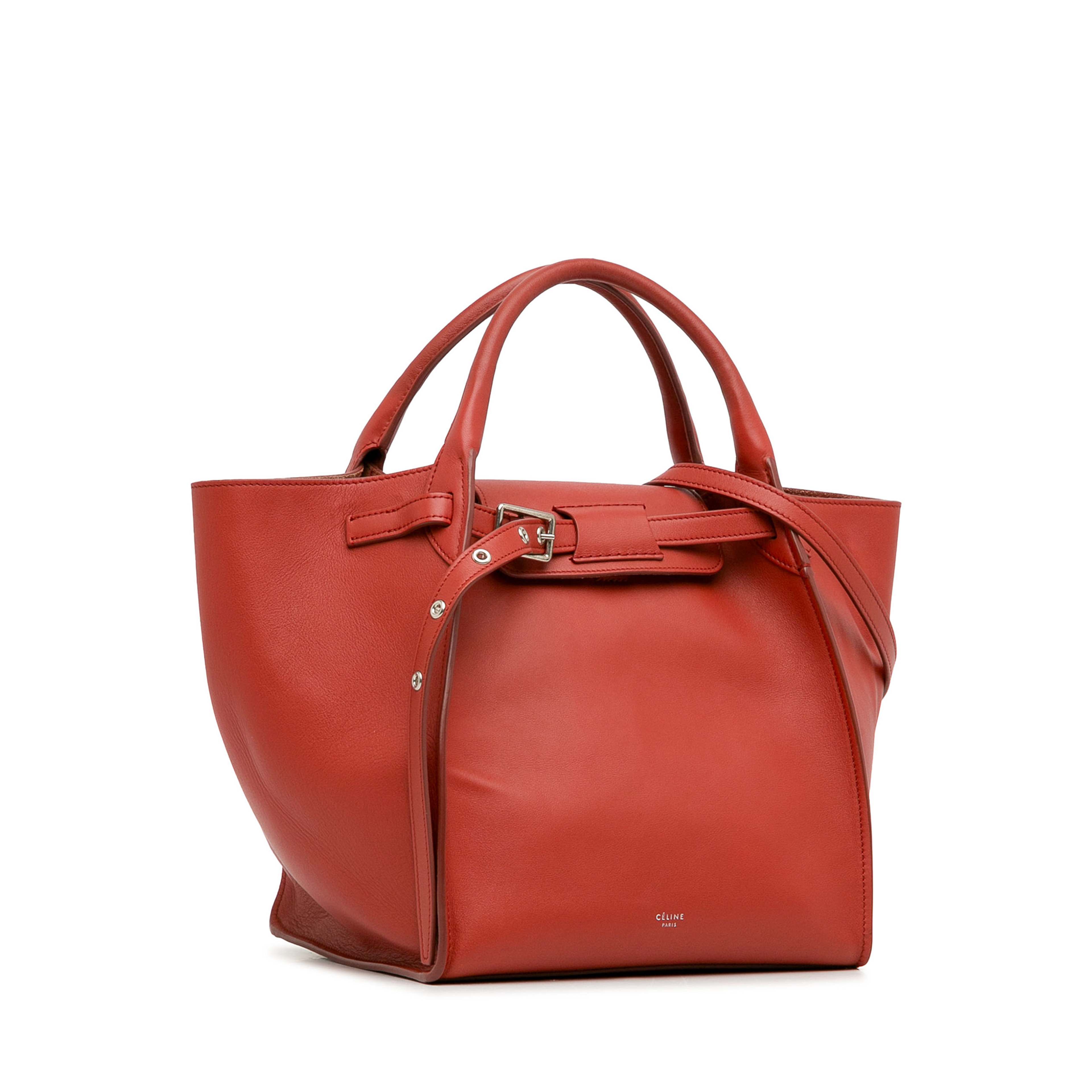 Celine Small Big Bag, från Luxclusif, i färgen röd. Klicka för att öppna bilden i stort format