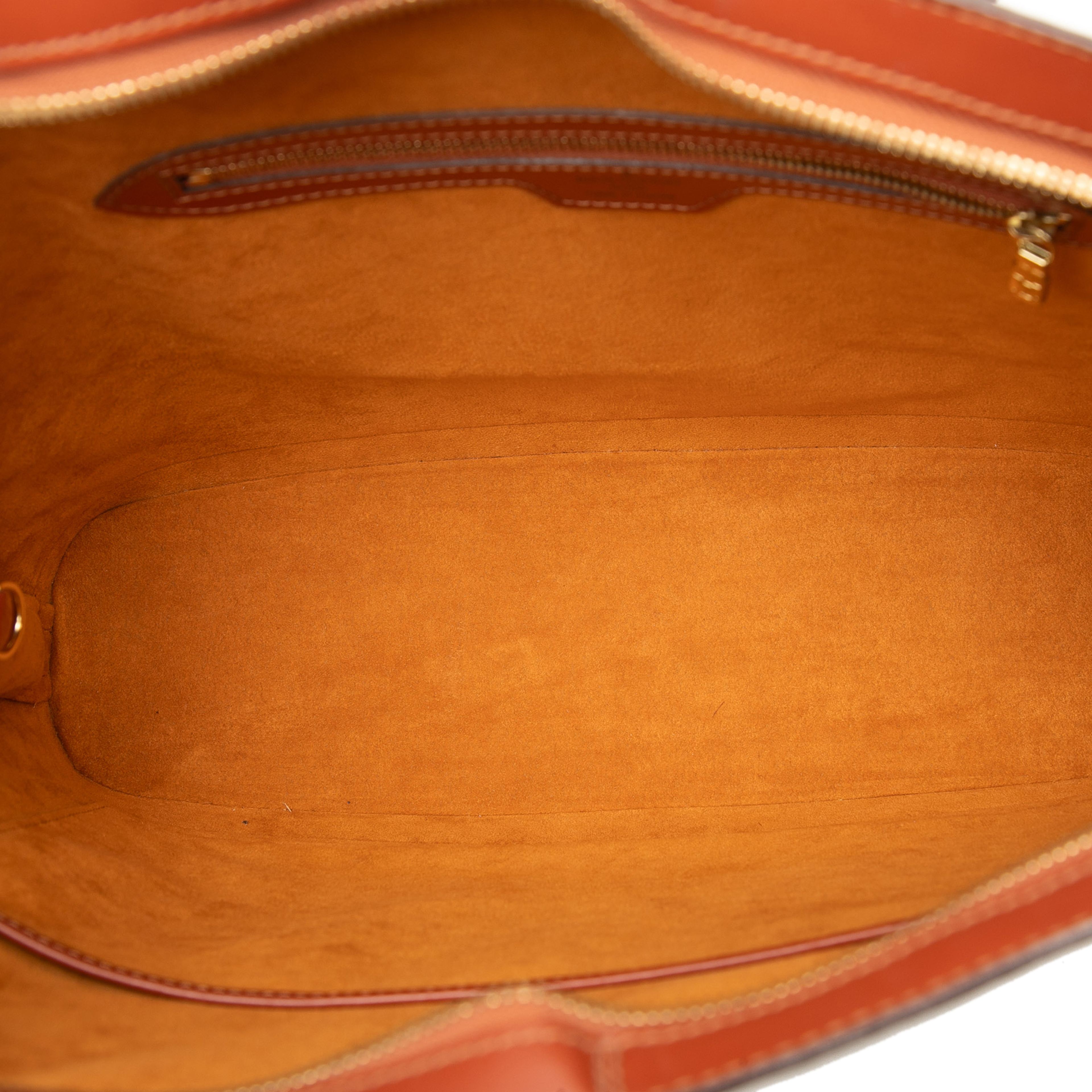 Louis Vuitton Epi Lussac, från Luxclusif, i färgen brown. Klicka för att öppna bilden i stort format