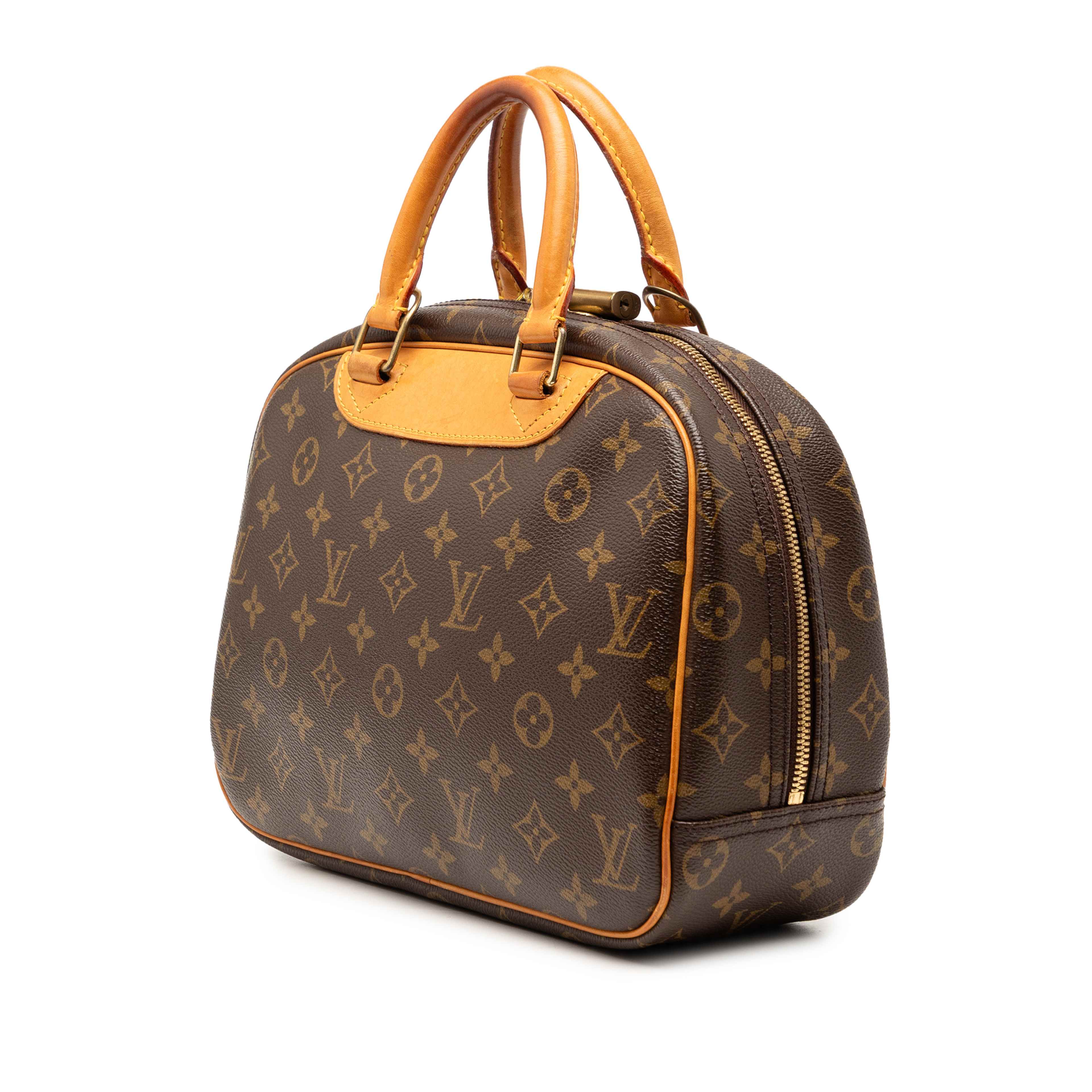 Louis Vuitton Monogram Trouville, från Luxclusif, i färgen brun. Klicka för att öppna bilden i stort format